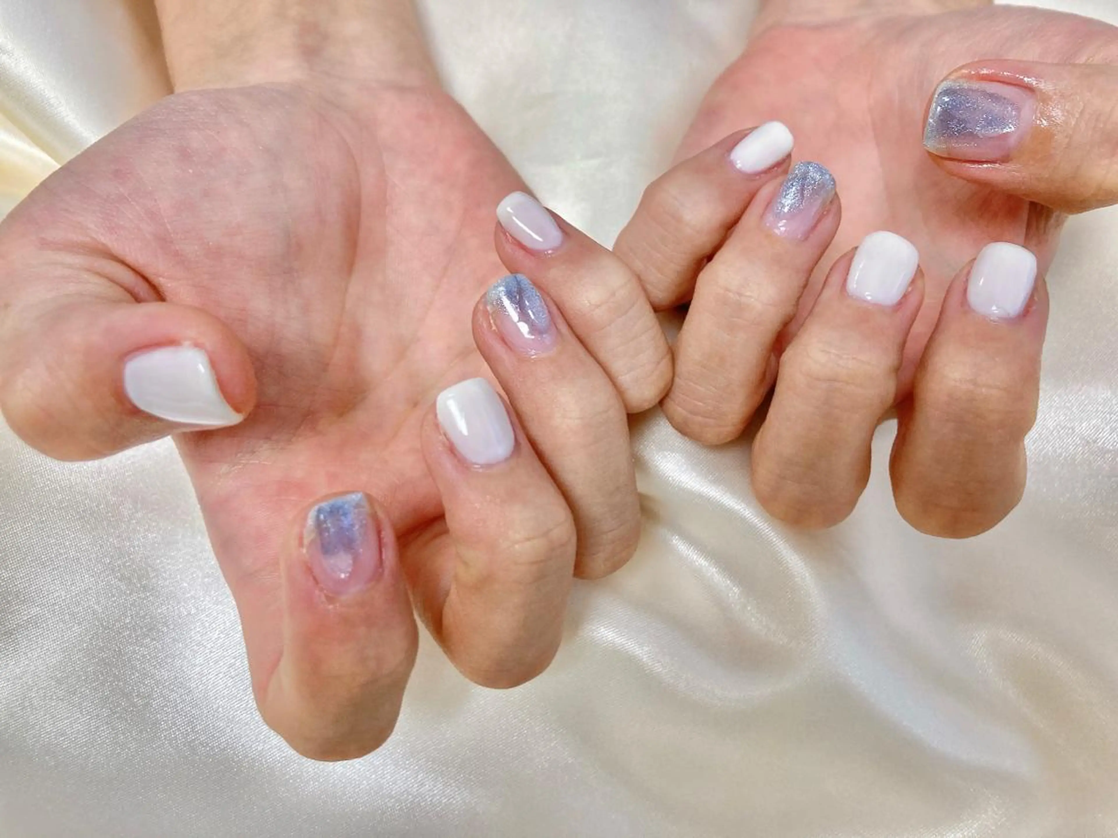 ネイル ラメ(グリッター) ぷっくりネイル mogunail &blowのネイルデザイン