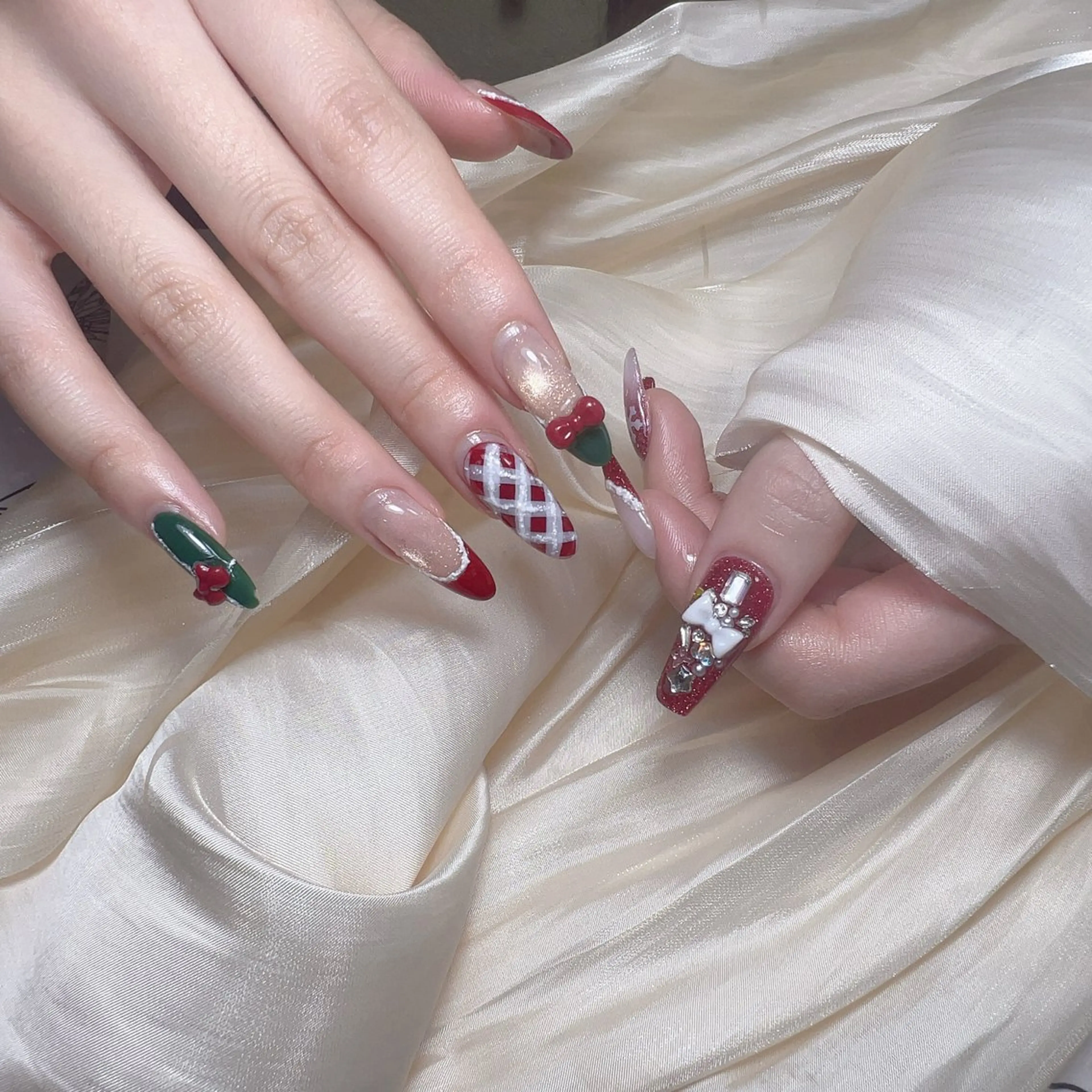 ネイル ハンドネイル ハンドケア 🎀Pink ピンク🎀のネイルデザイン