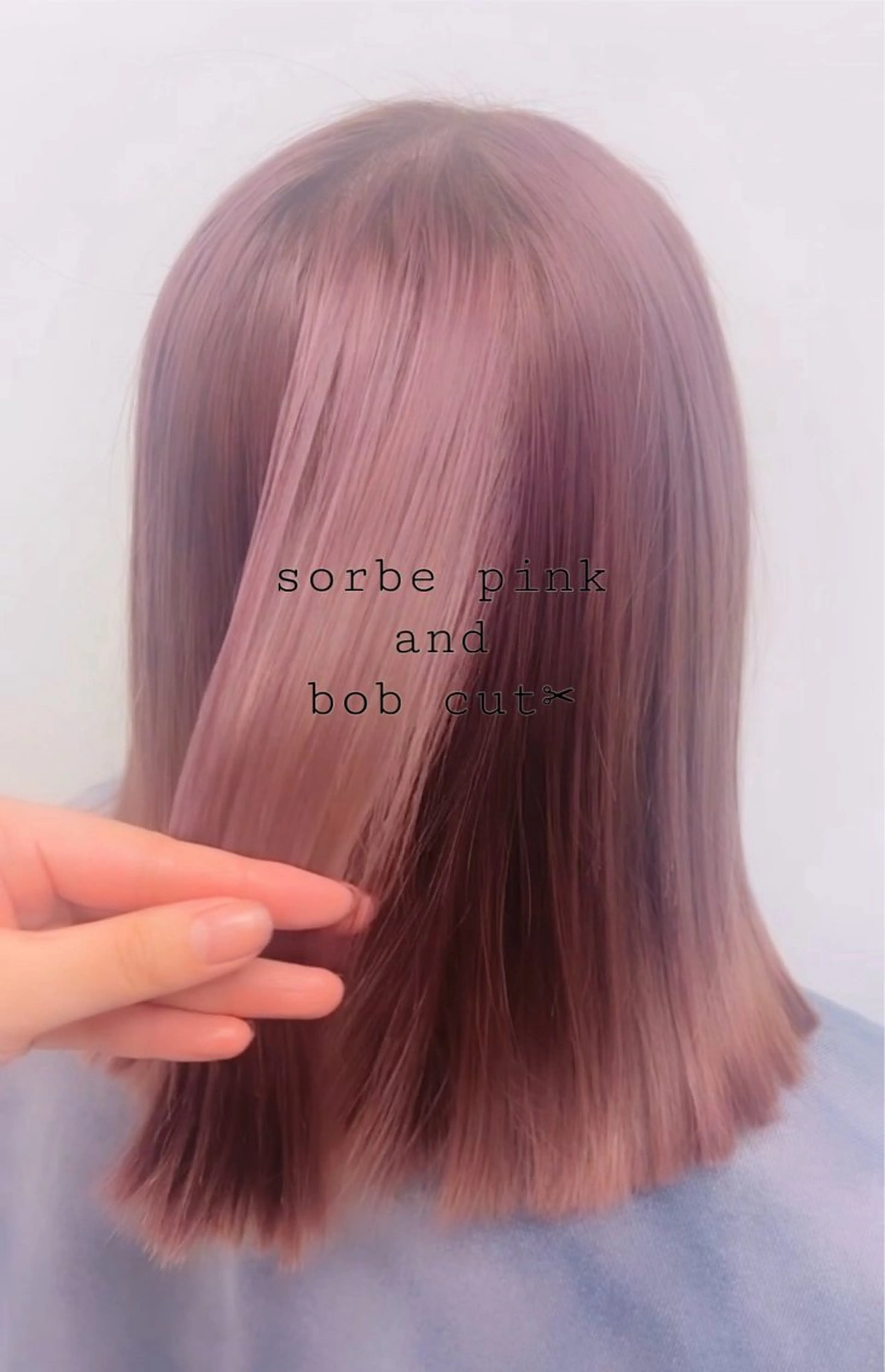 カラー ピンクカラー TOBITA TAKARAのヘアスタイル