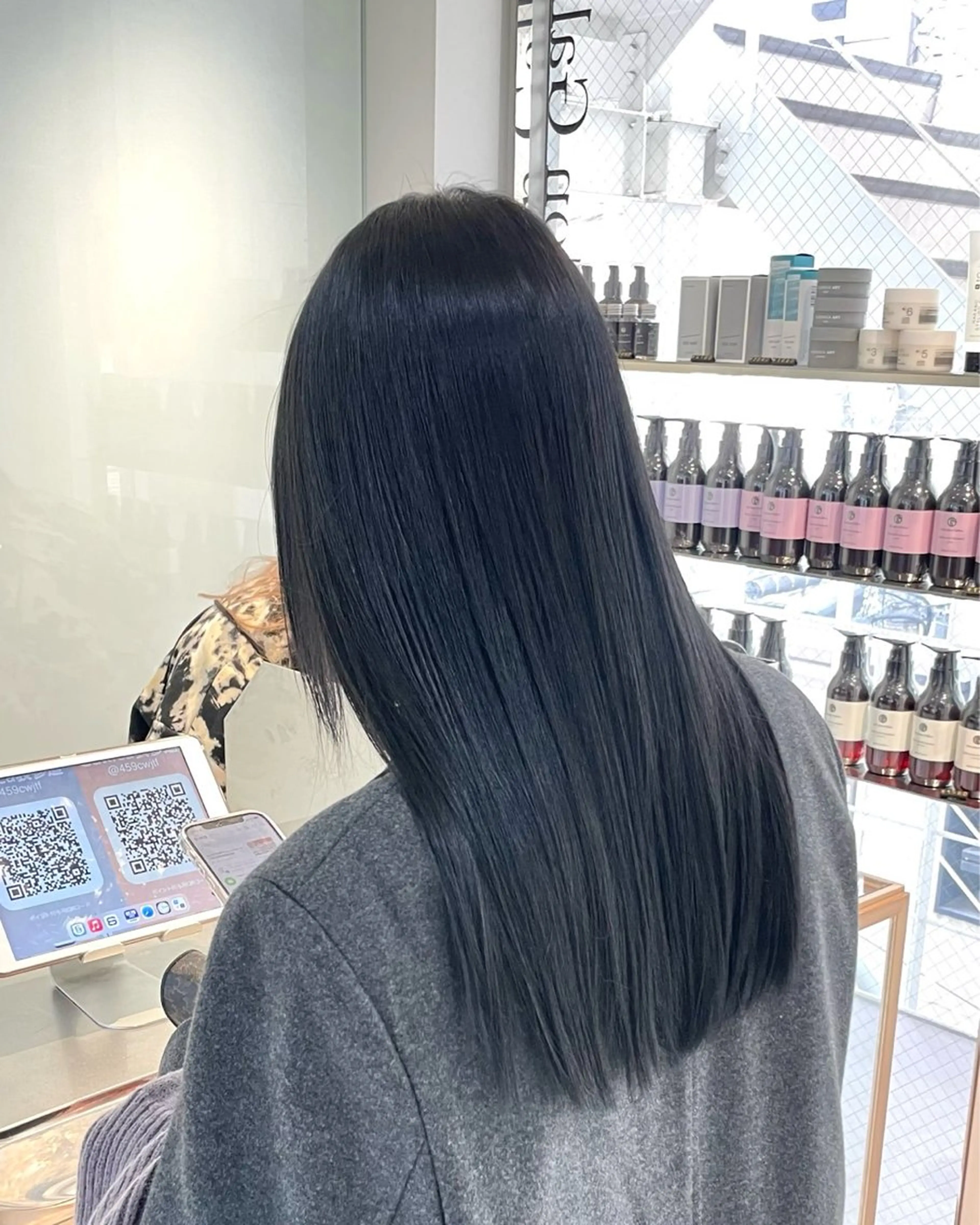 カラー 久行 華音のヘアスタイル