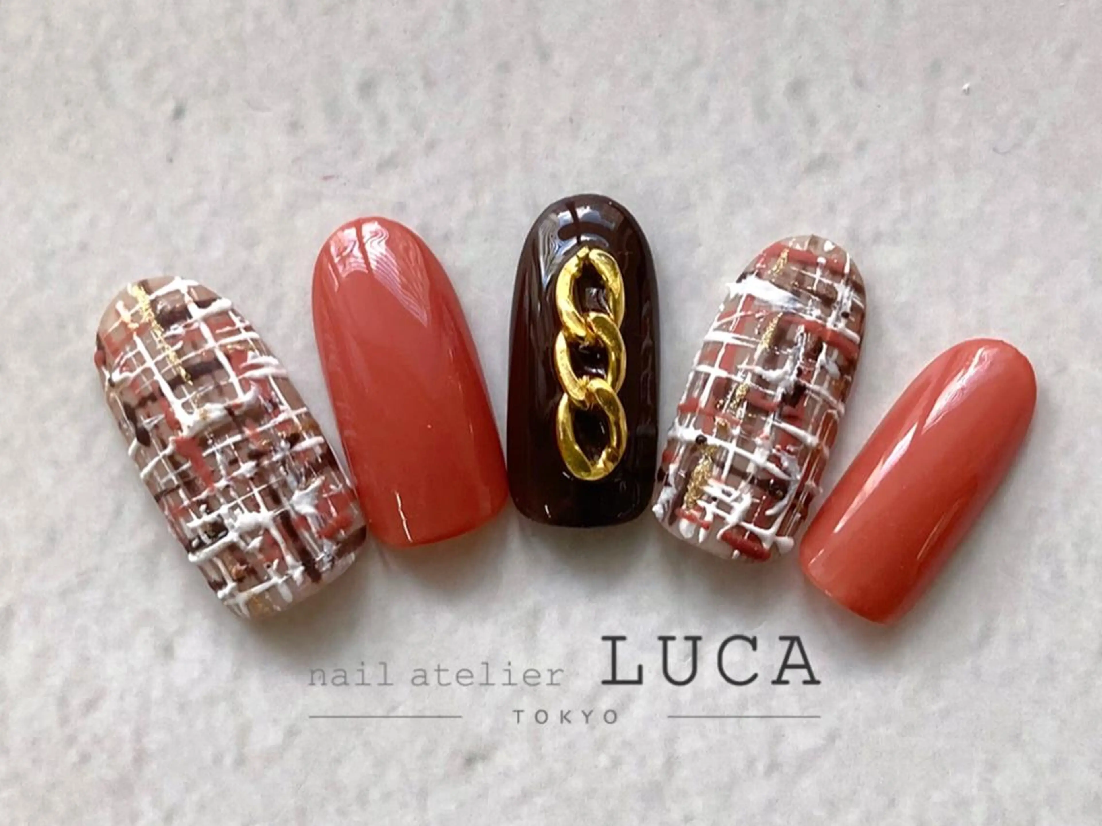 ネイル アートネイル オーロラネイル クリアネイル 長さ出し フットネイル ハンドネイル ネイルアトリエルカ スタッフのネイルデザイン