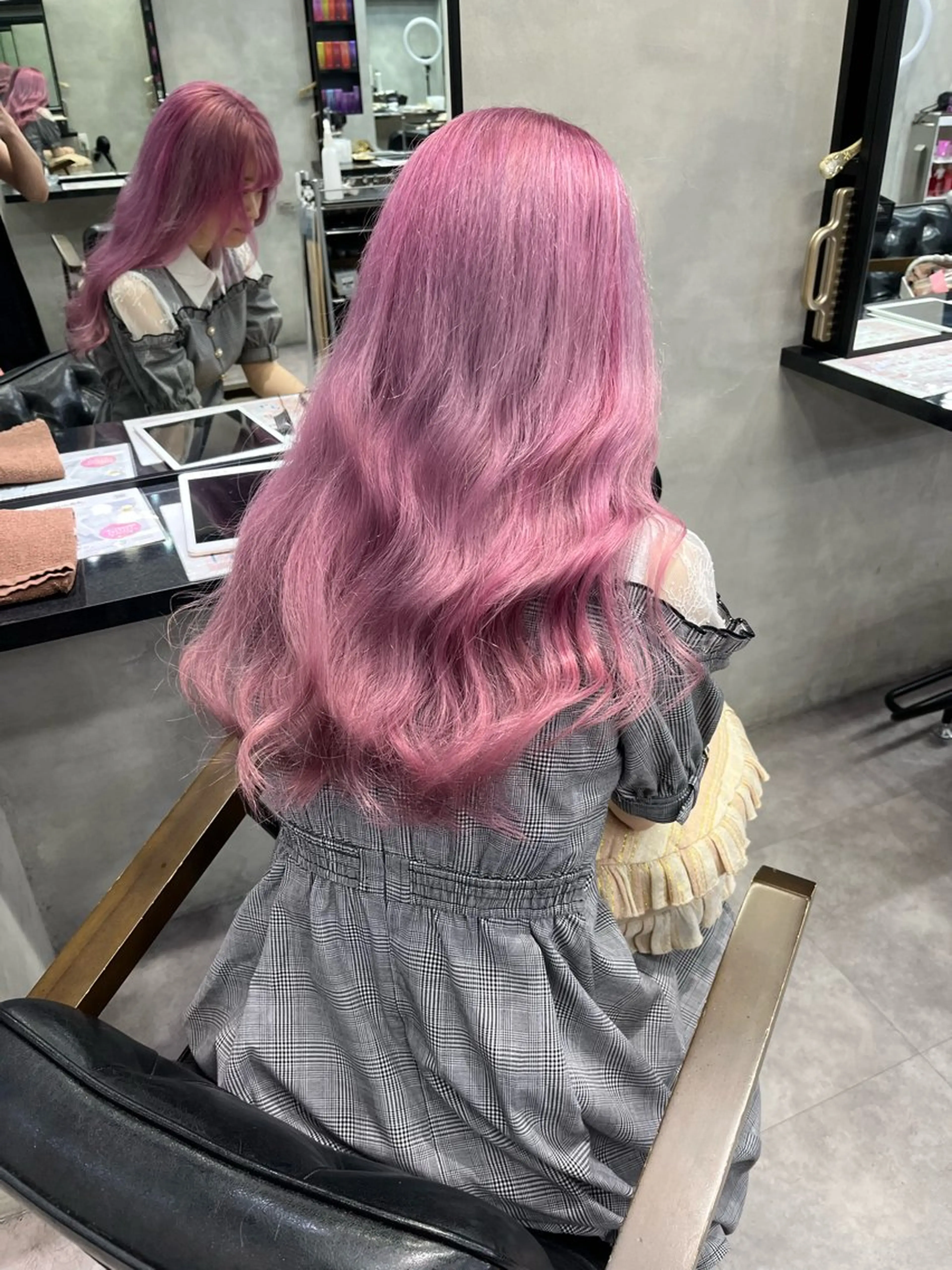 ロング 濱川響太レディース カットモデルのヘアスタイル