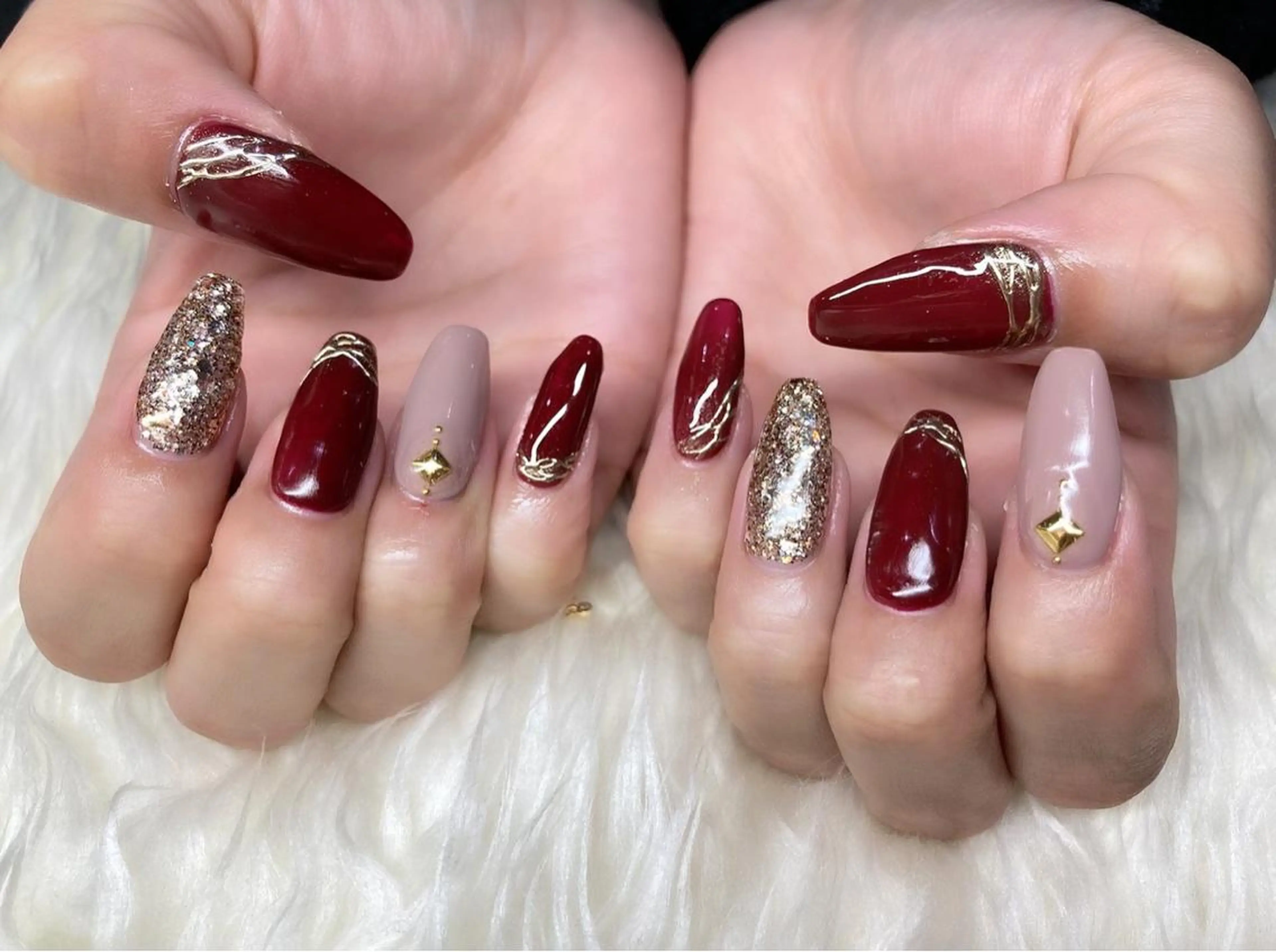 ネイル ボルドー ジェルネイル ニュアンスネイル パラジェル ブライダルネイル Nail&eye Belire 新宿のネイルデザイン