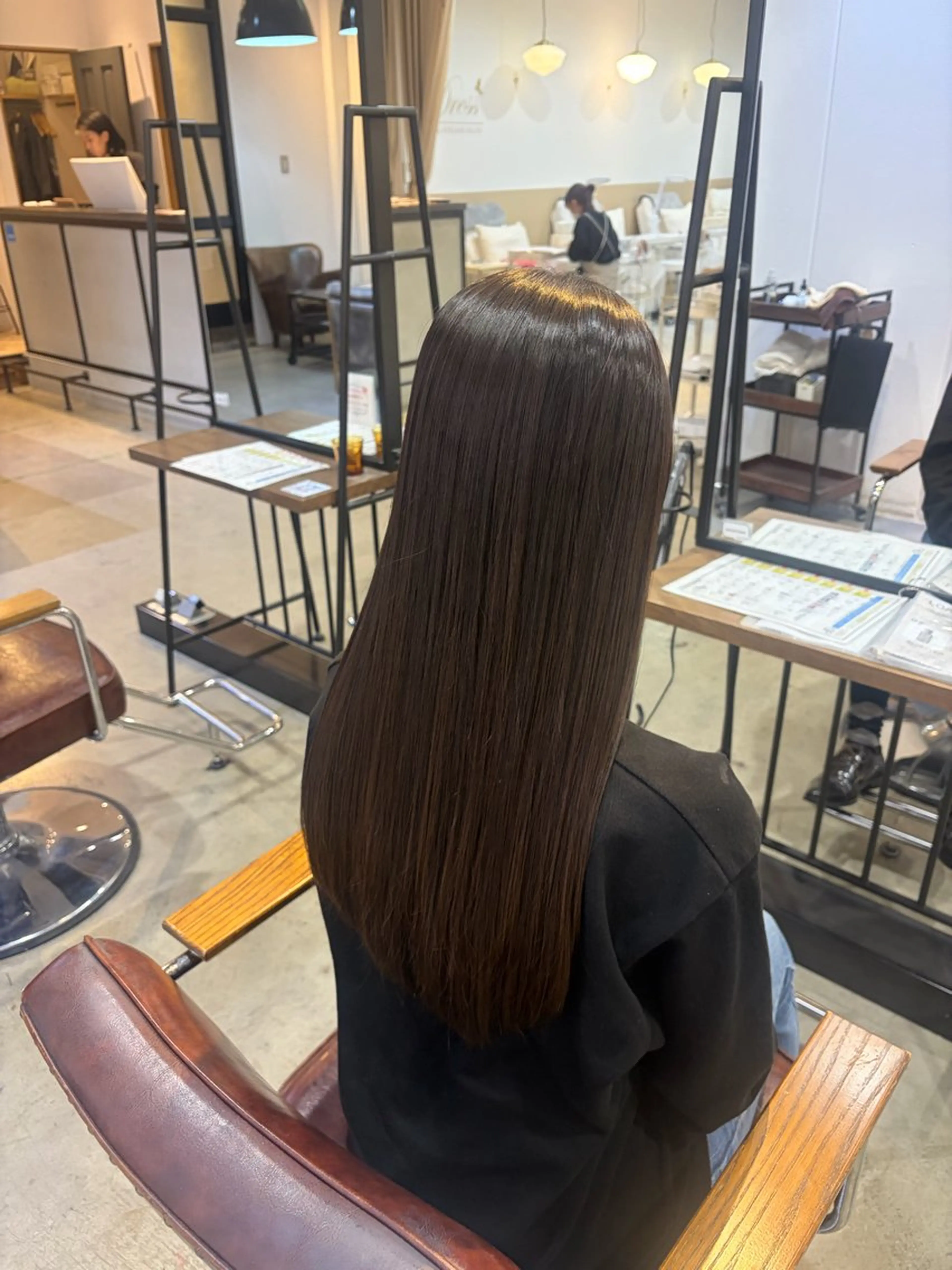 ロング 聖菜/ hina /レイヤー/艶カラーのヘアスタイル