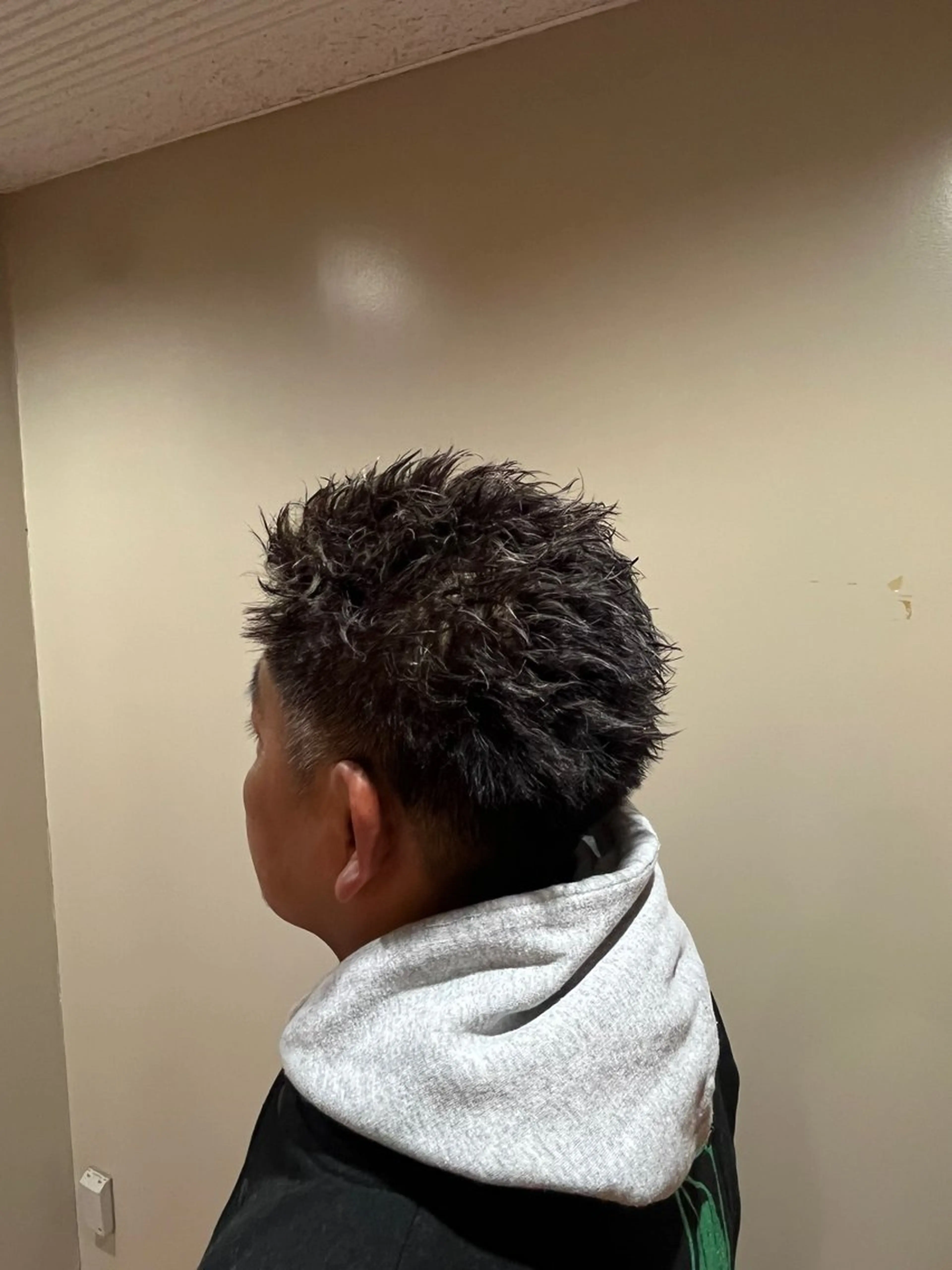 ショート 颯/ピンパーマ/ウル フ/カットモデル募集のヘアスタイル