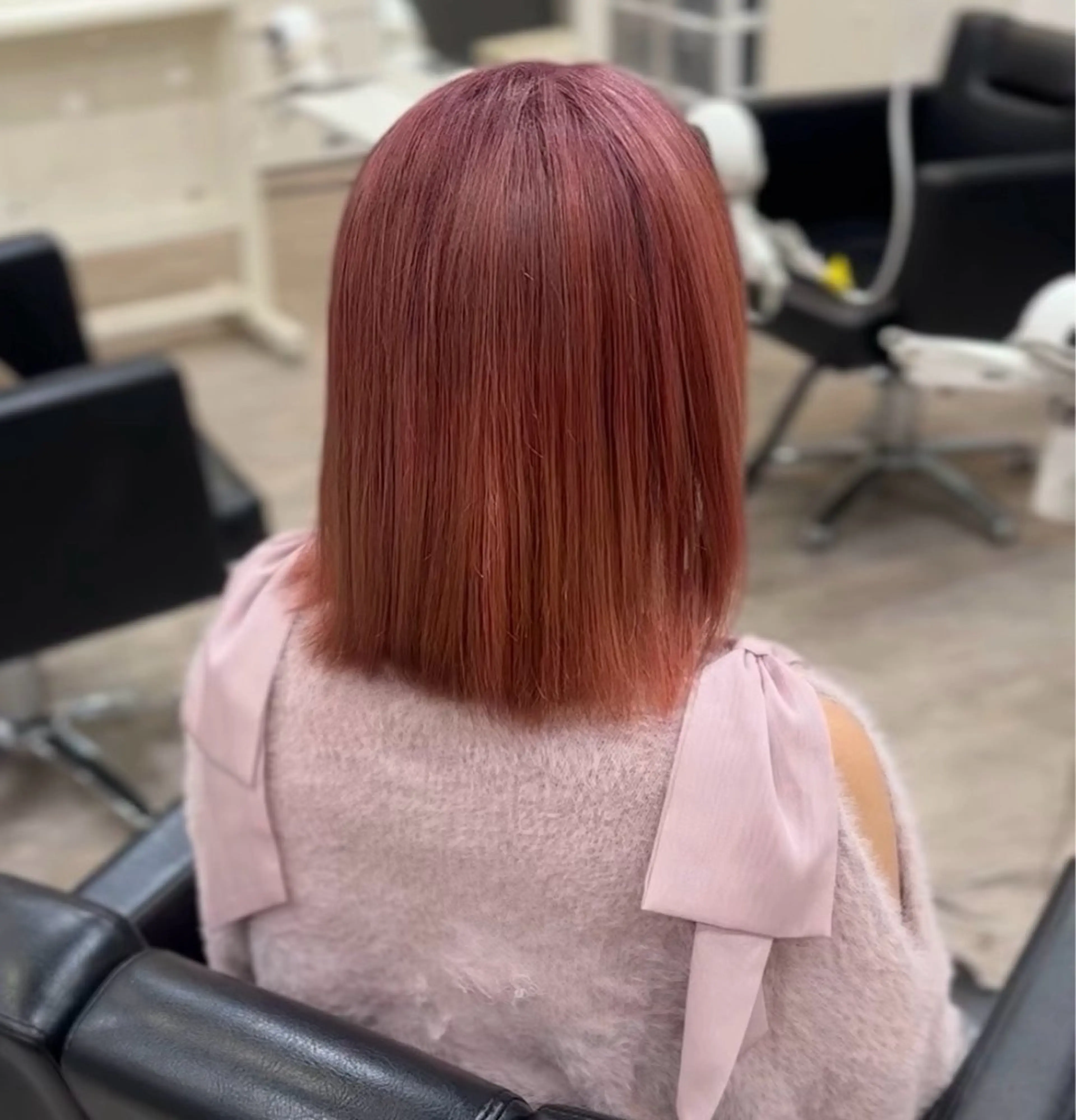 ショート カラー ヘアカラー トリートメント 暖色カラー♡ ブリーチ🎀ノアのヘアスタイル