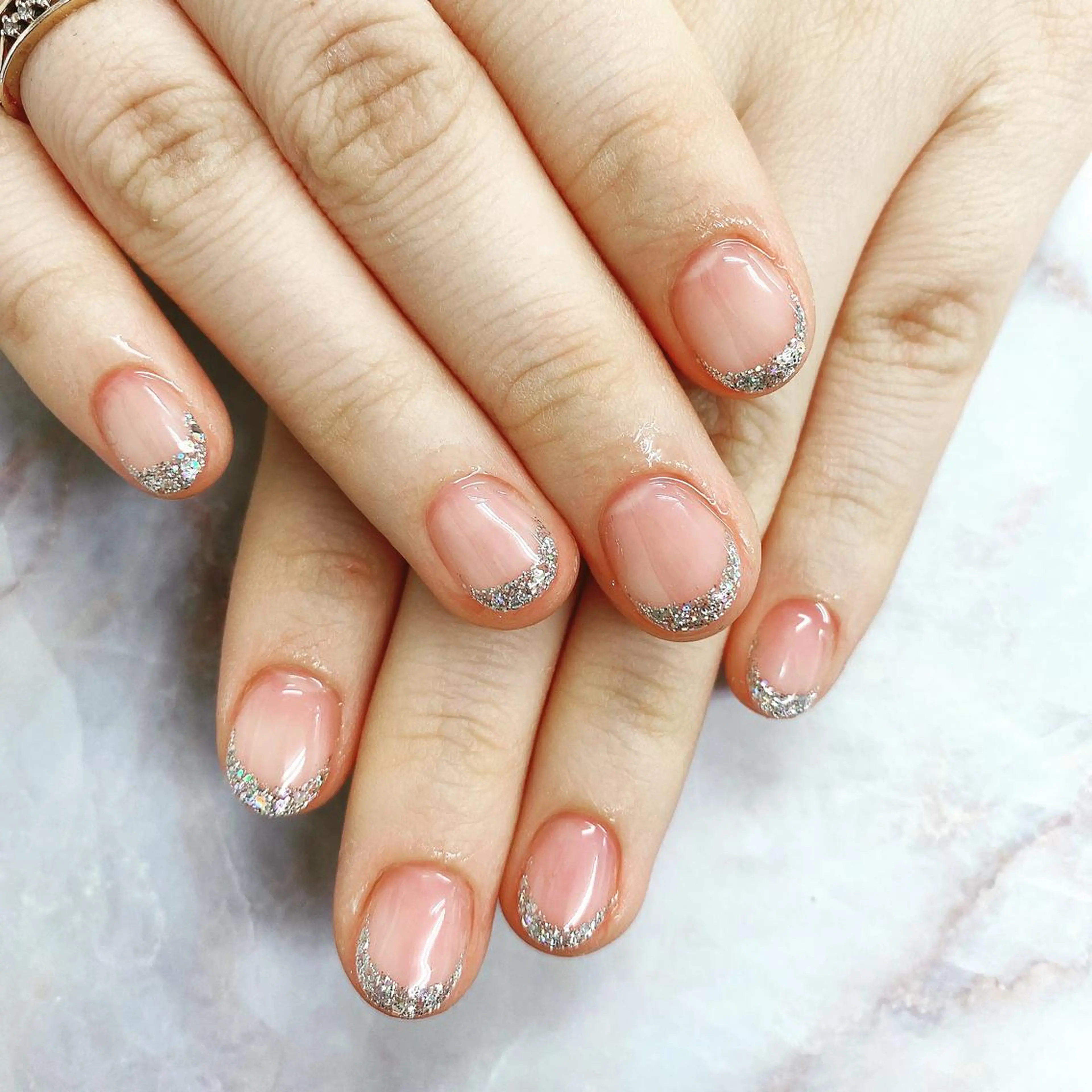 ネイル フレンチネイル ゴージャス ラメ(グリッター) N._._. clawのネイルデザイン