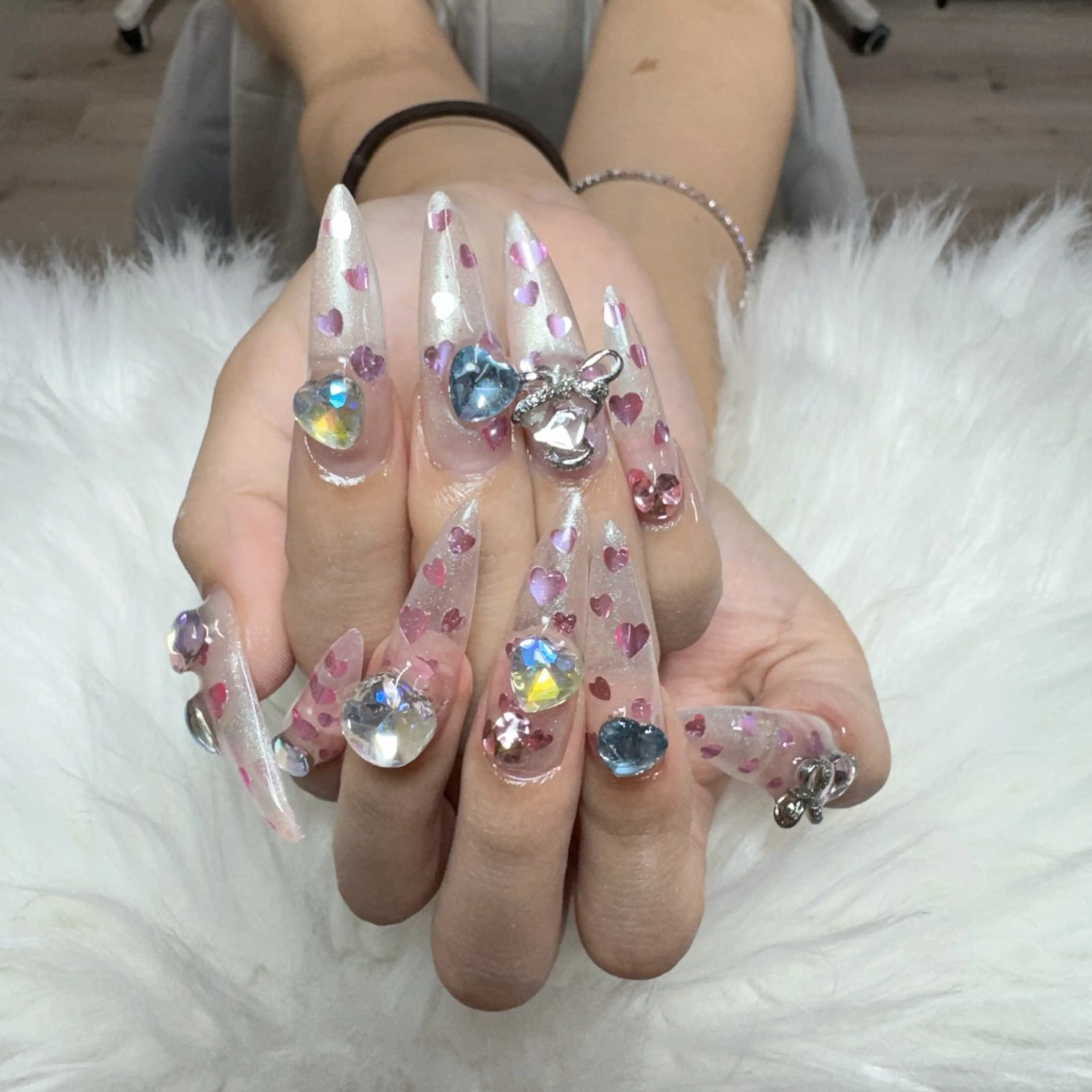 ネイル ハンドネイル 🎀nana🫧 ワンホンネイル🎀のネイルデザイン