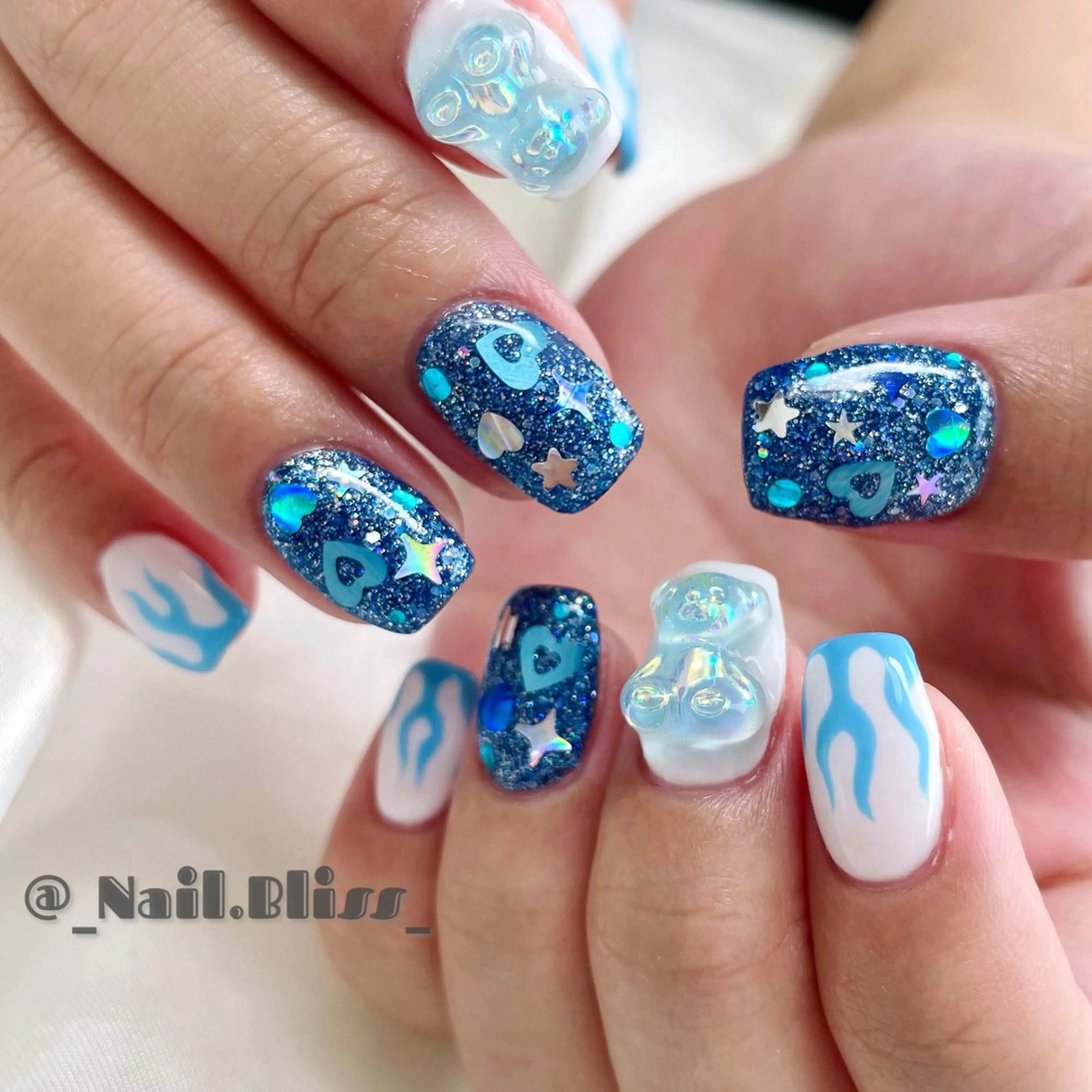 ネイル 持ち込み ハンドネイル NAIL BLISSのネイルデザイン