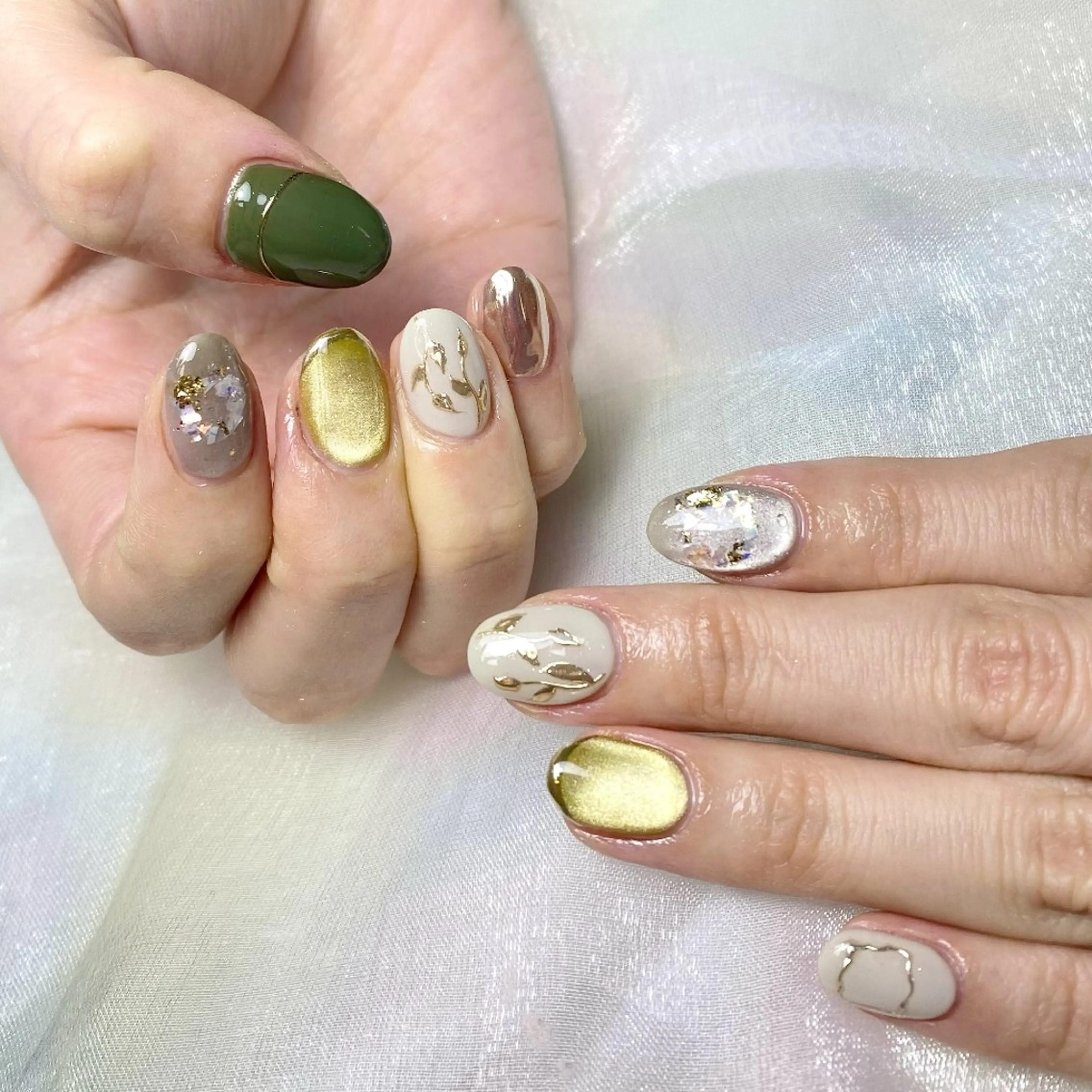 ネイル チークネイル フレンチネイル ジェルネイル ガラスフレンチ キラキラネイル ハンドネイル UM Nail Salonのネイルデザイン