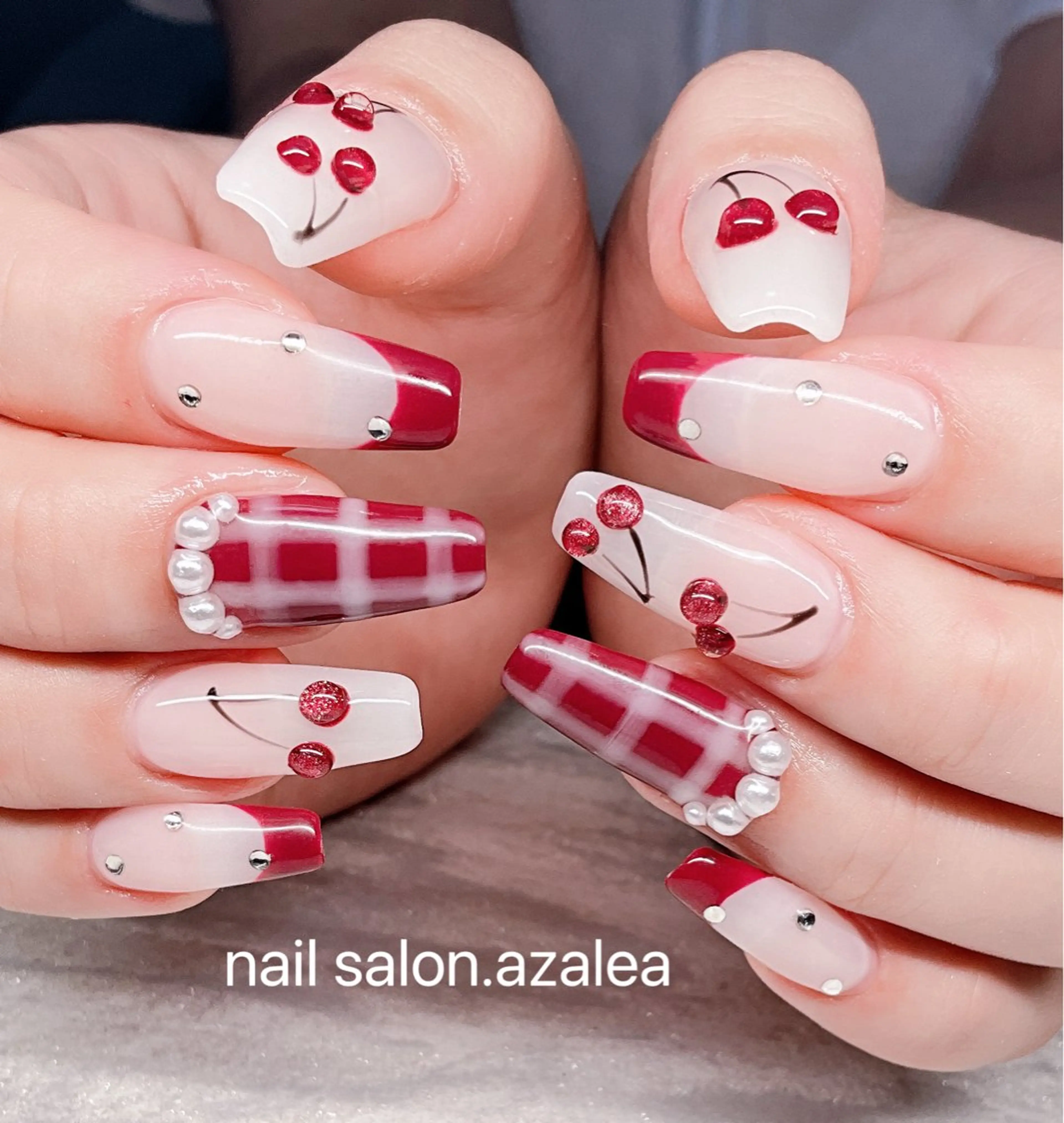 ネイル ハンドネイル R inのネイルデザイン