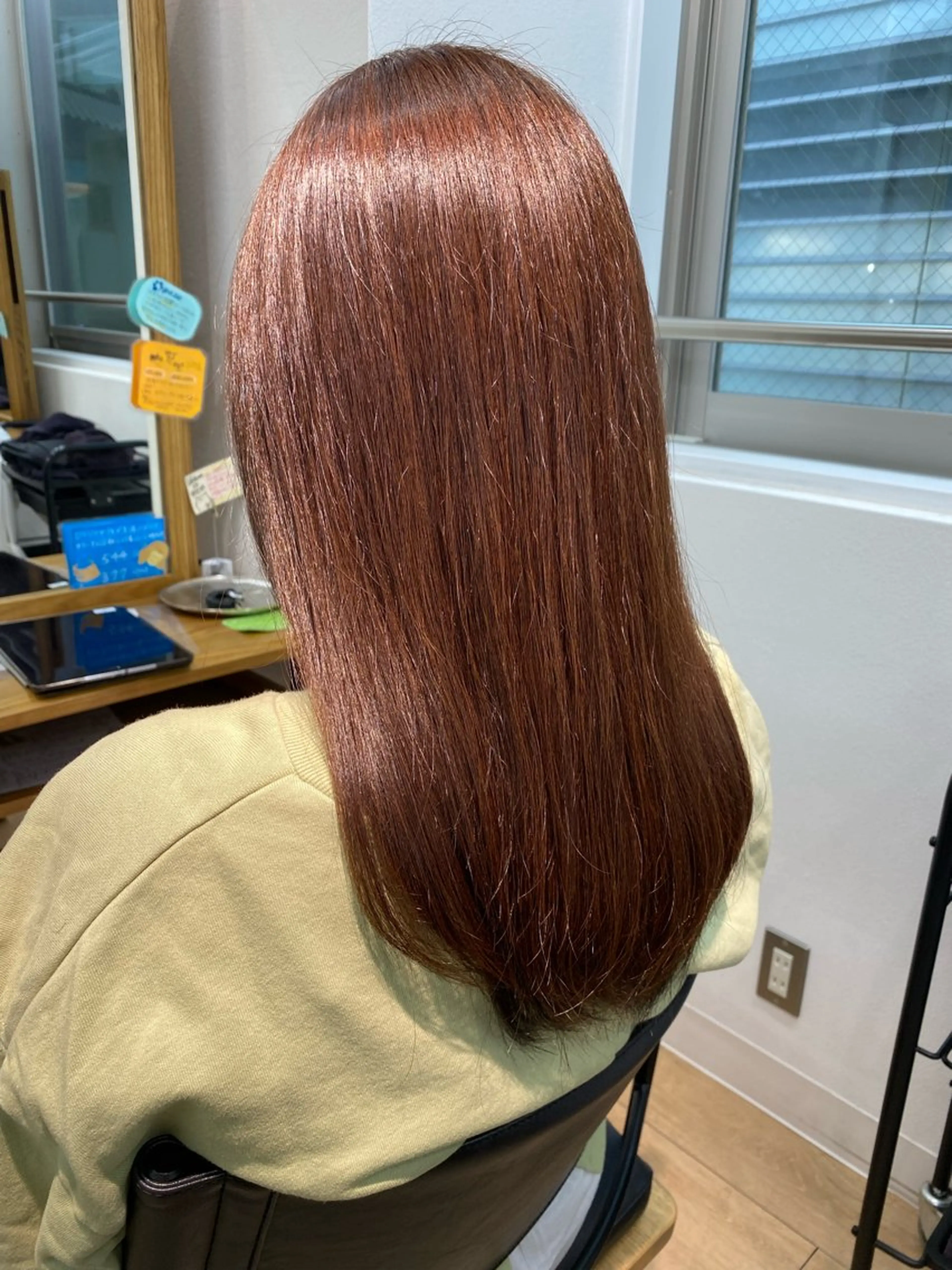 セミロング カラー 吉野 実彩のヘアスタイル