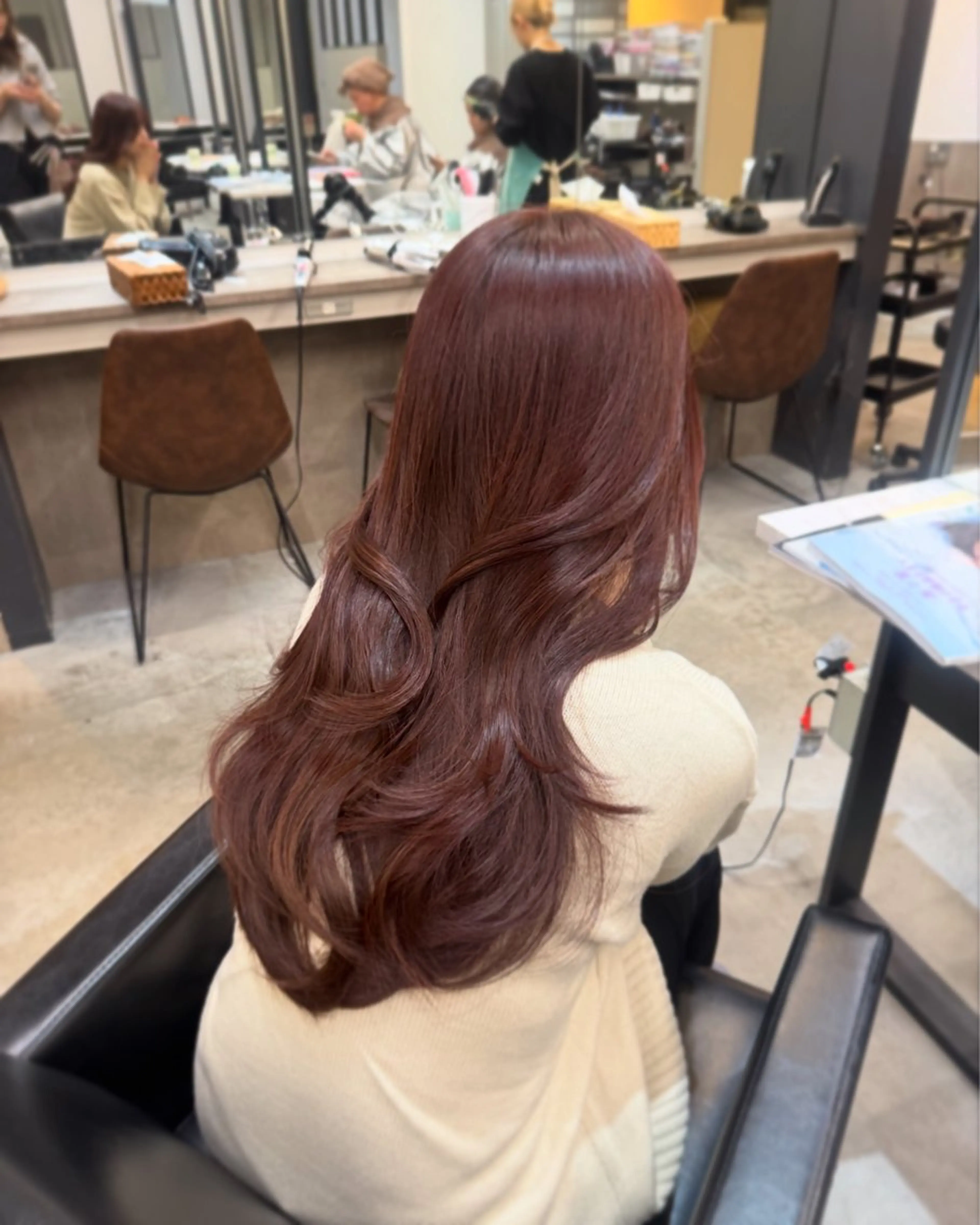 ロング カラー ヘアカラー 韓国ヘア🇰🇷 YUKINAのヘアスタイル