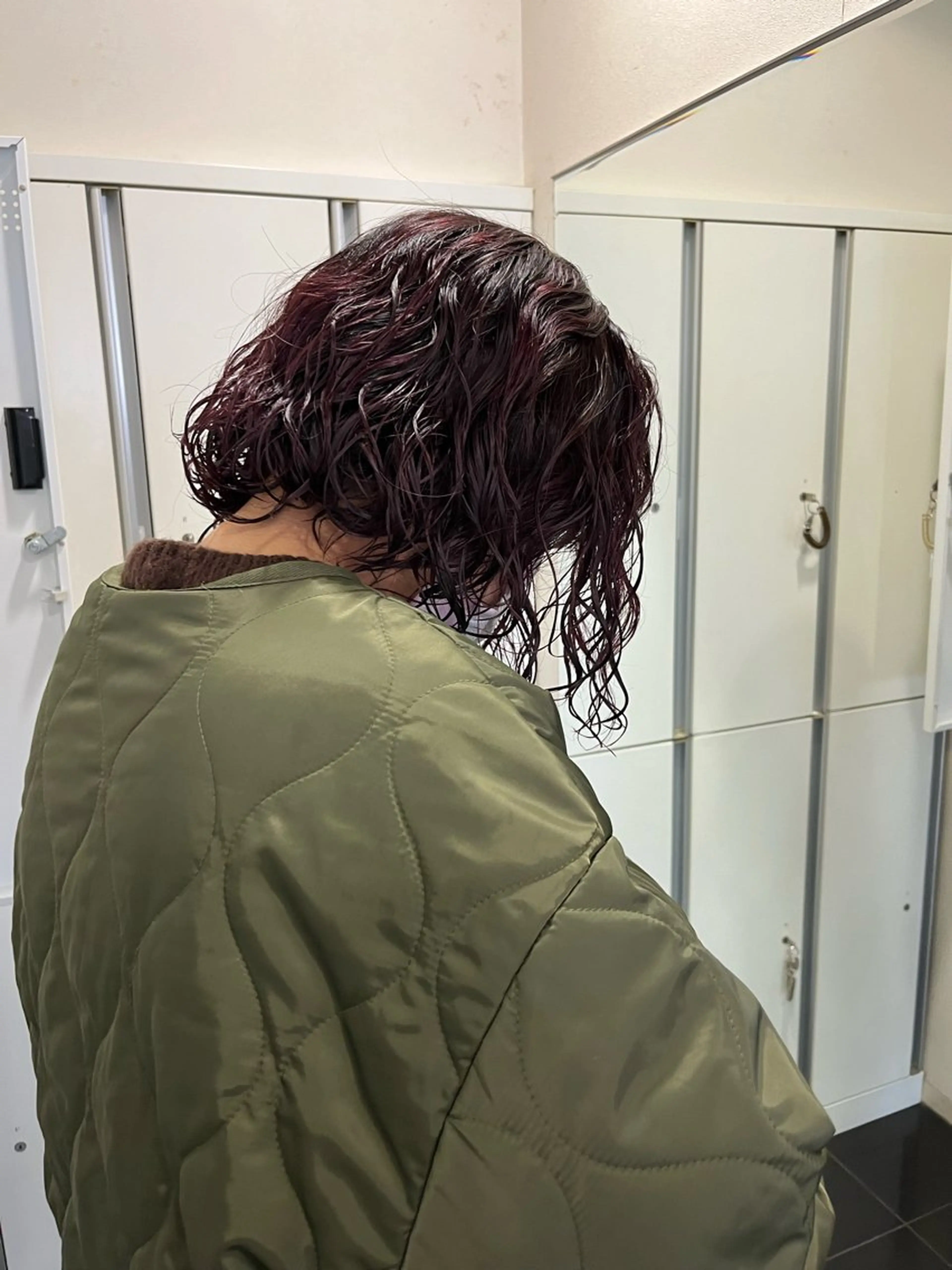 ミディアム カラー パーマ ミディアムパーマ プードルパーマ レイヤーカット/ブラ ウンカラー/河野凜のヘアスタイル