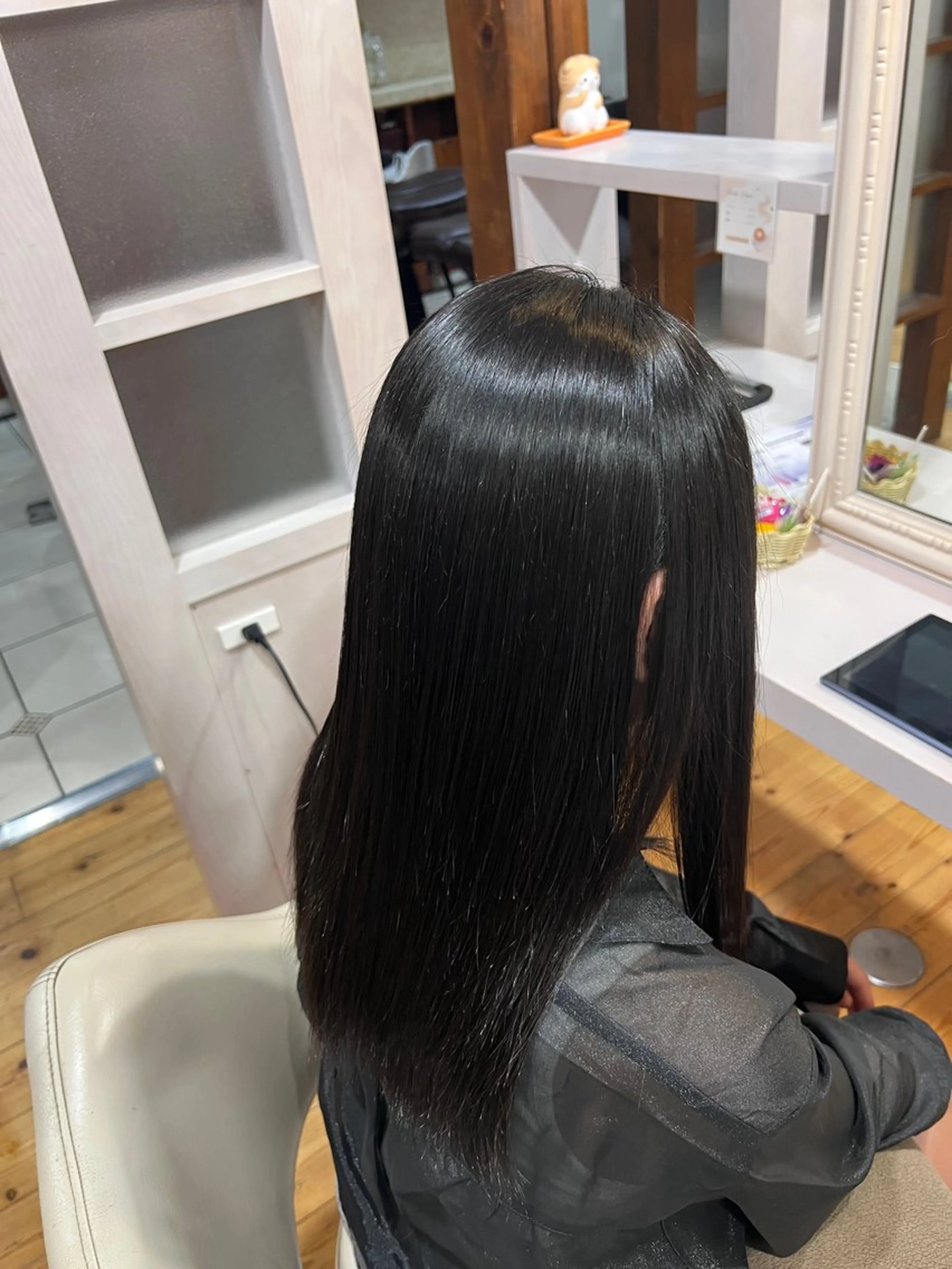 セミロング くせ毛 縮毛矯正 カット ヘアカラー 縮毛矯正 トリートメント 佐藤 翔空【艶 カラー/縮毛矯正】のヘアスタイル