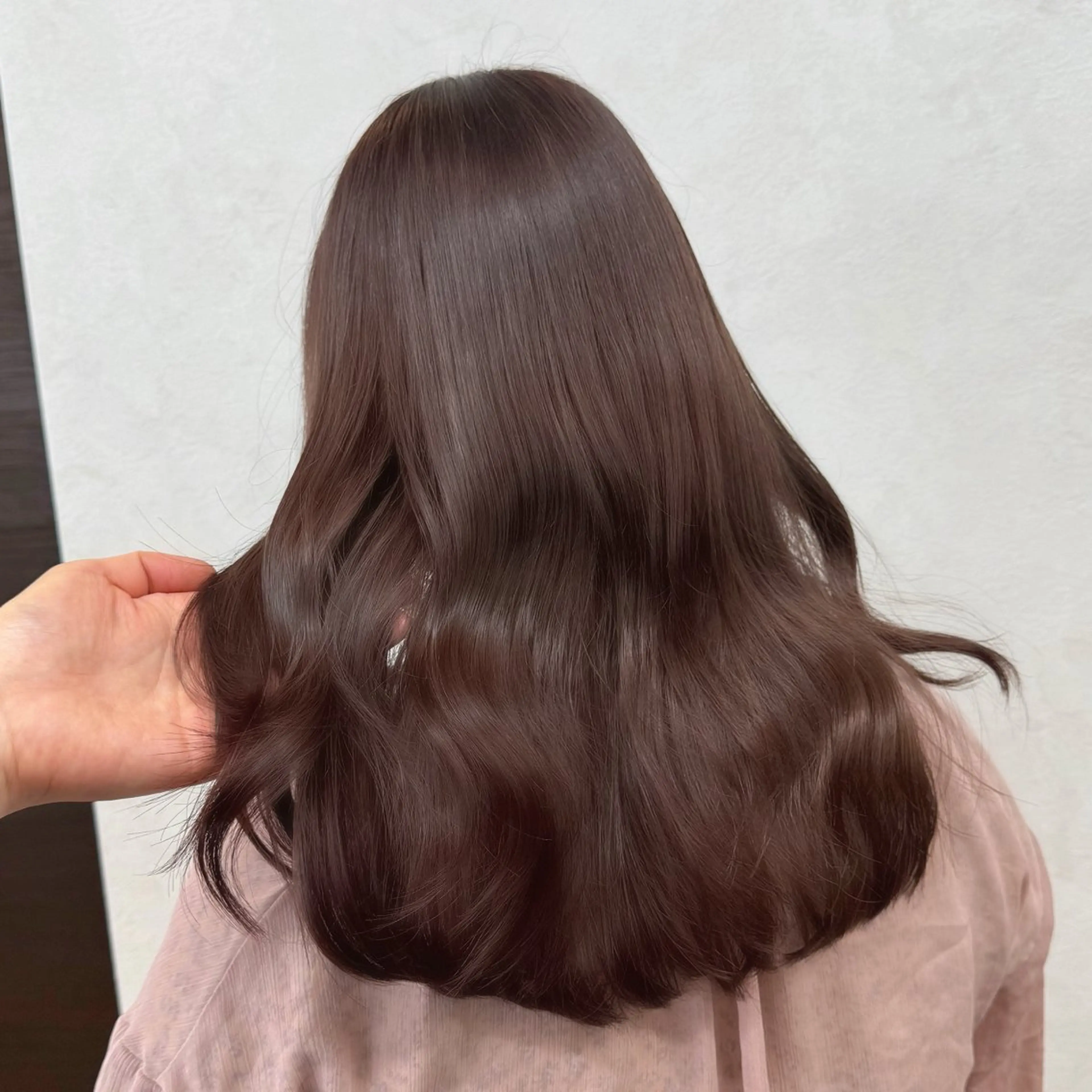 ロング カラー ブリーチ ダブルカラー ブリーチなしカラー 井上 彩加のヘアスタイル