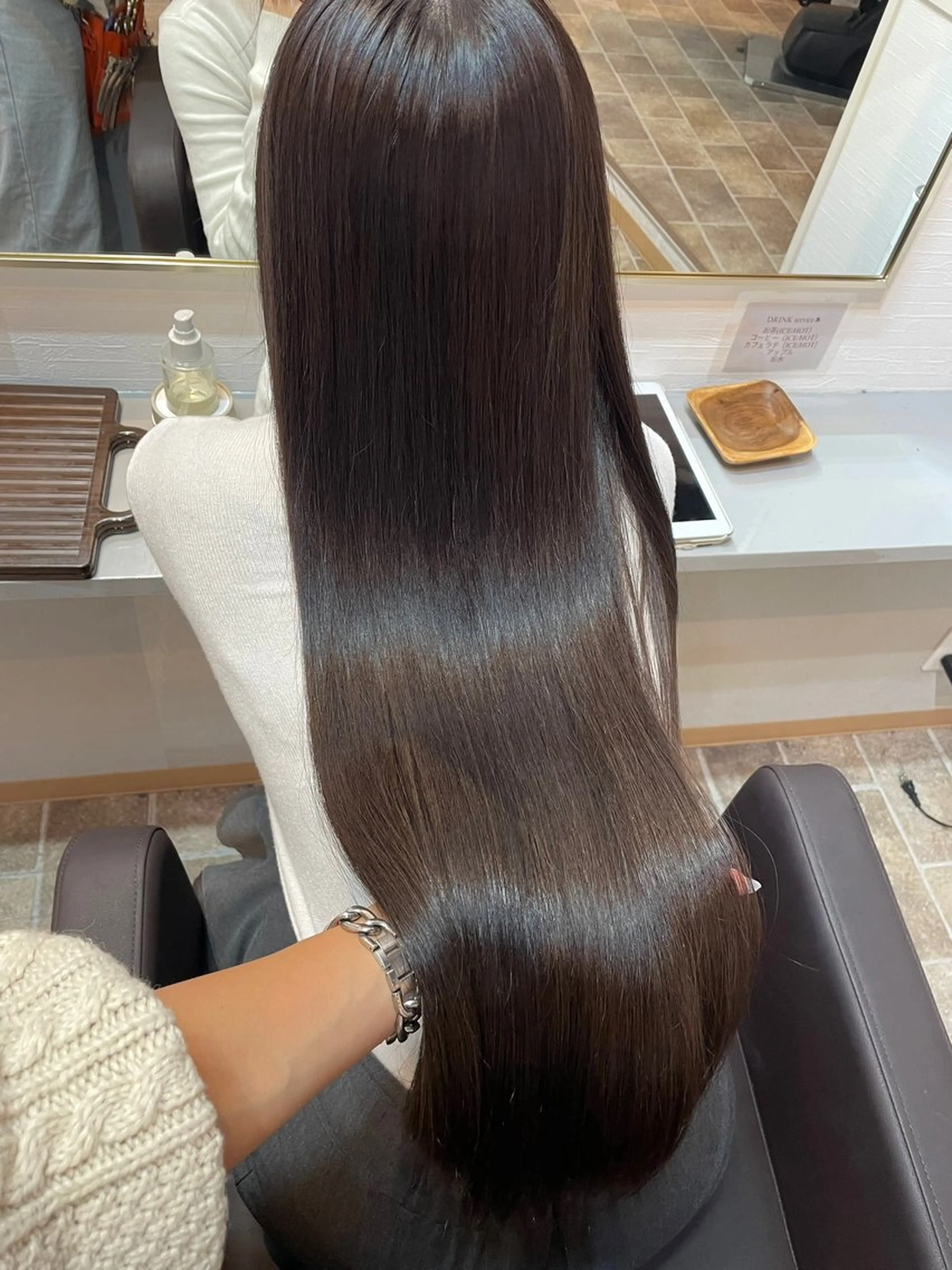 ロング カラー パーマ ストレートパーマ カット ヘアカラー トリートメント Ammi hair所属・YUI/ ブリーチカラー🌷のヘアスタイル