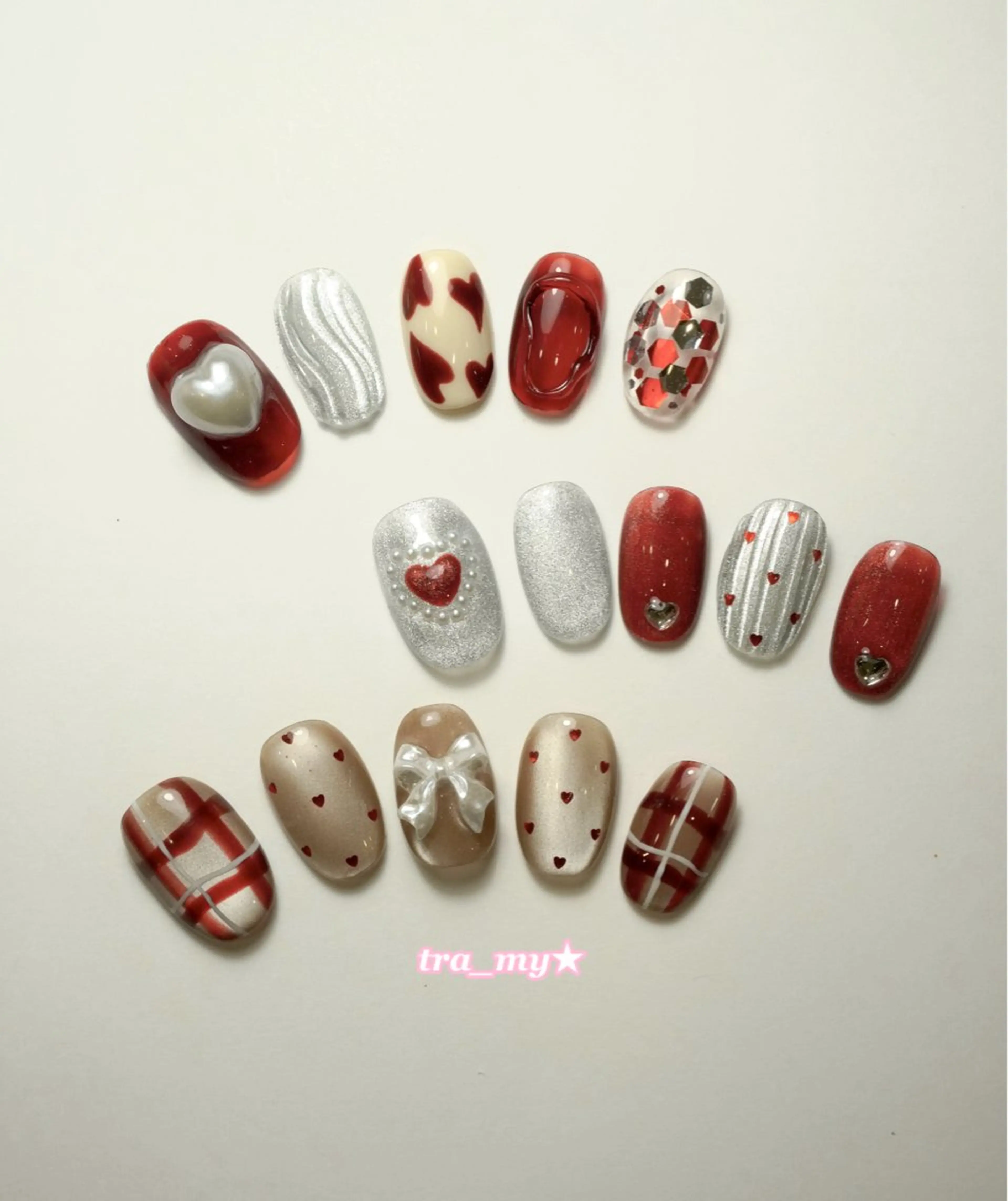 ネイル アートネイル ジェルネイル ガーリー ハート ニュアンスネイル ハンドネイル ハンドケア チャ ミーのネイルデザイン
