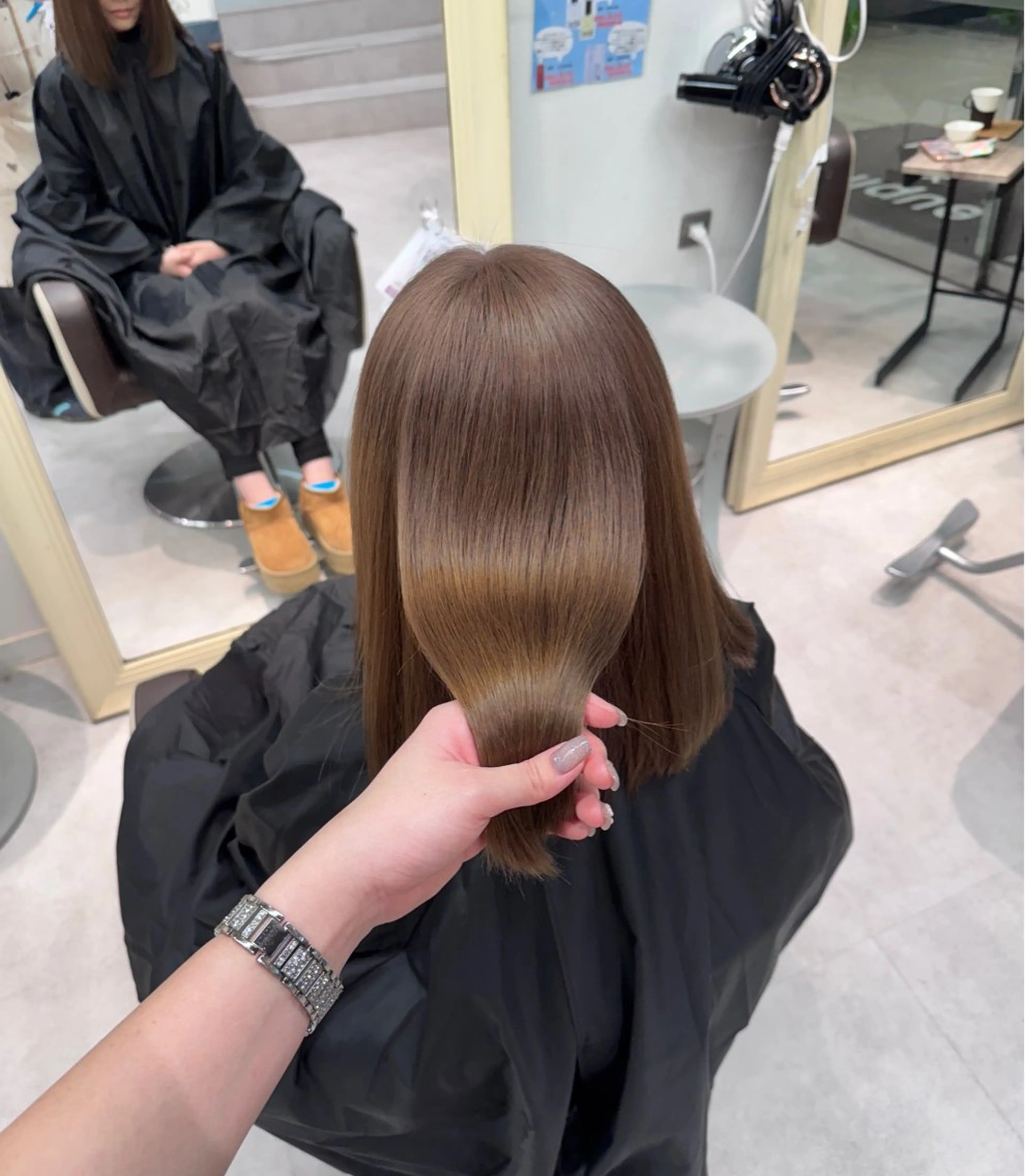 ミディアム カラー ヘアカラー 艶カラー/アレンジ/ ハイトーン/あみのヘアスタイル