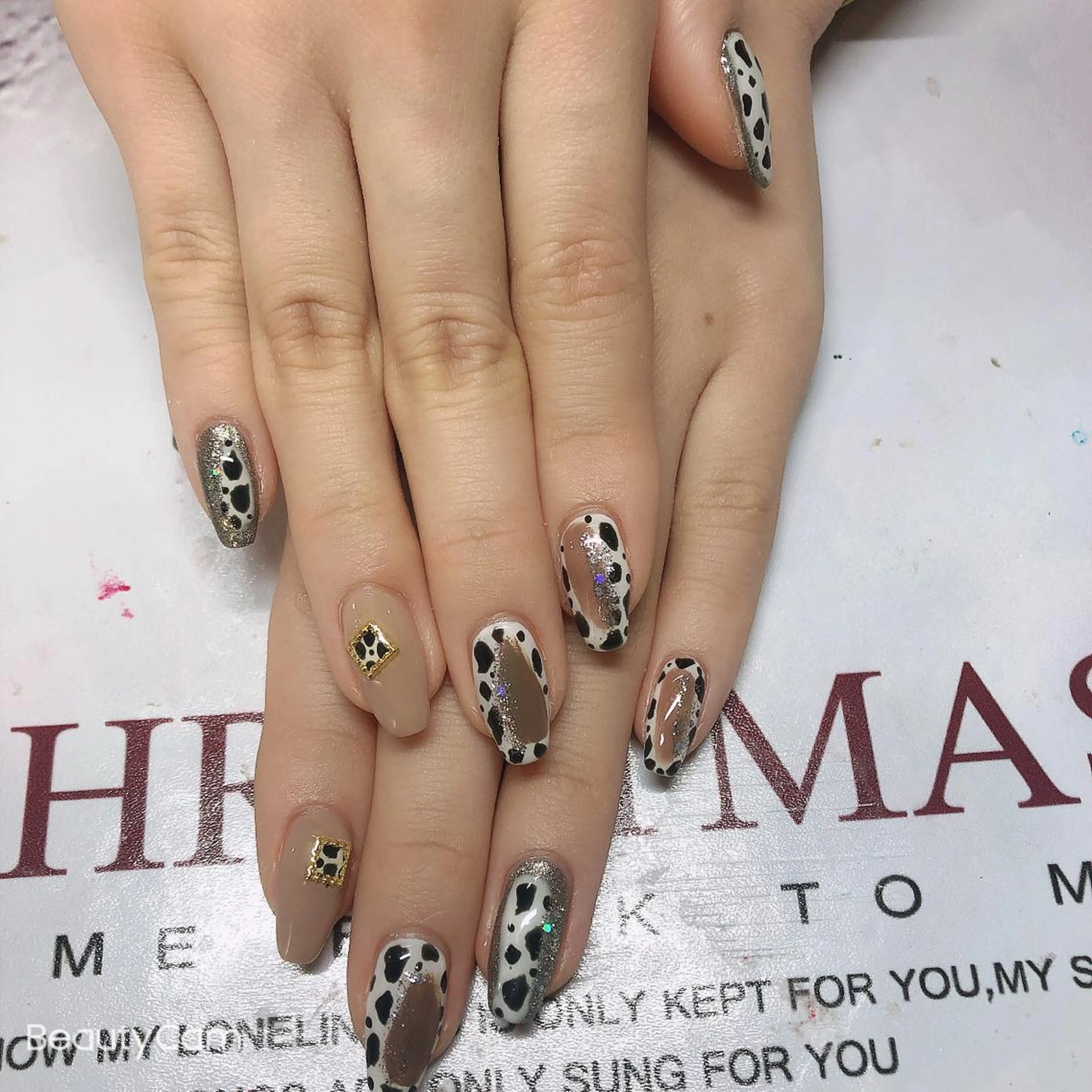 ネイル ハンドネイル ガレンドウ 白澤 愛子のネイルデザイン