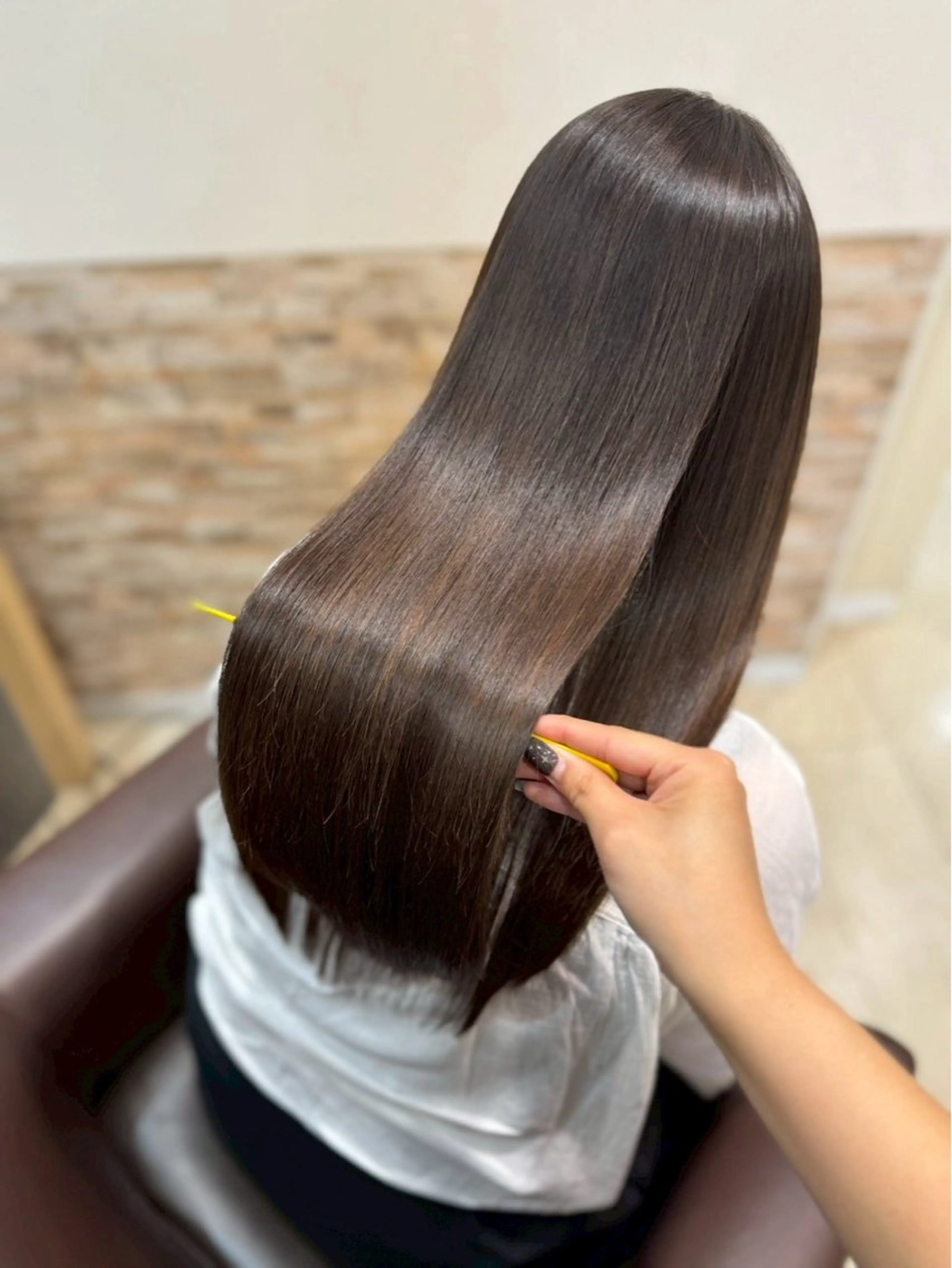 ロング カット 縮毛矯正 トリートメント 秋野 睦実のヘアスタイル