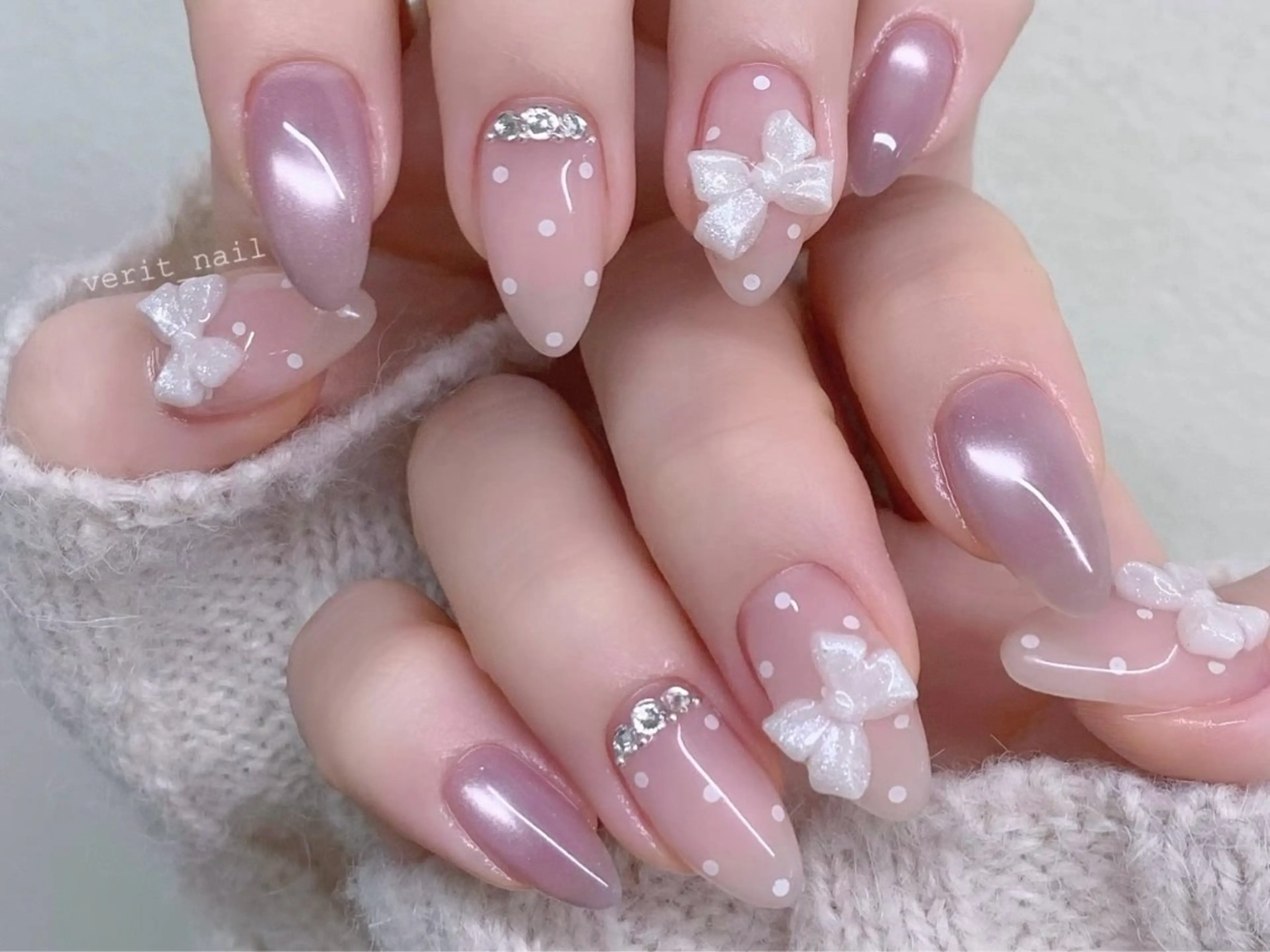 ネイル ドット ピンク ヌドネイルスタジオ もものネイルデザイン