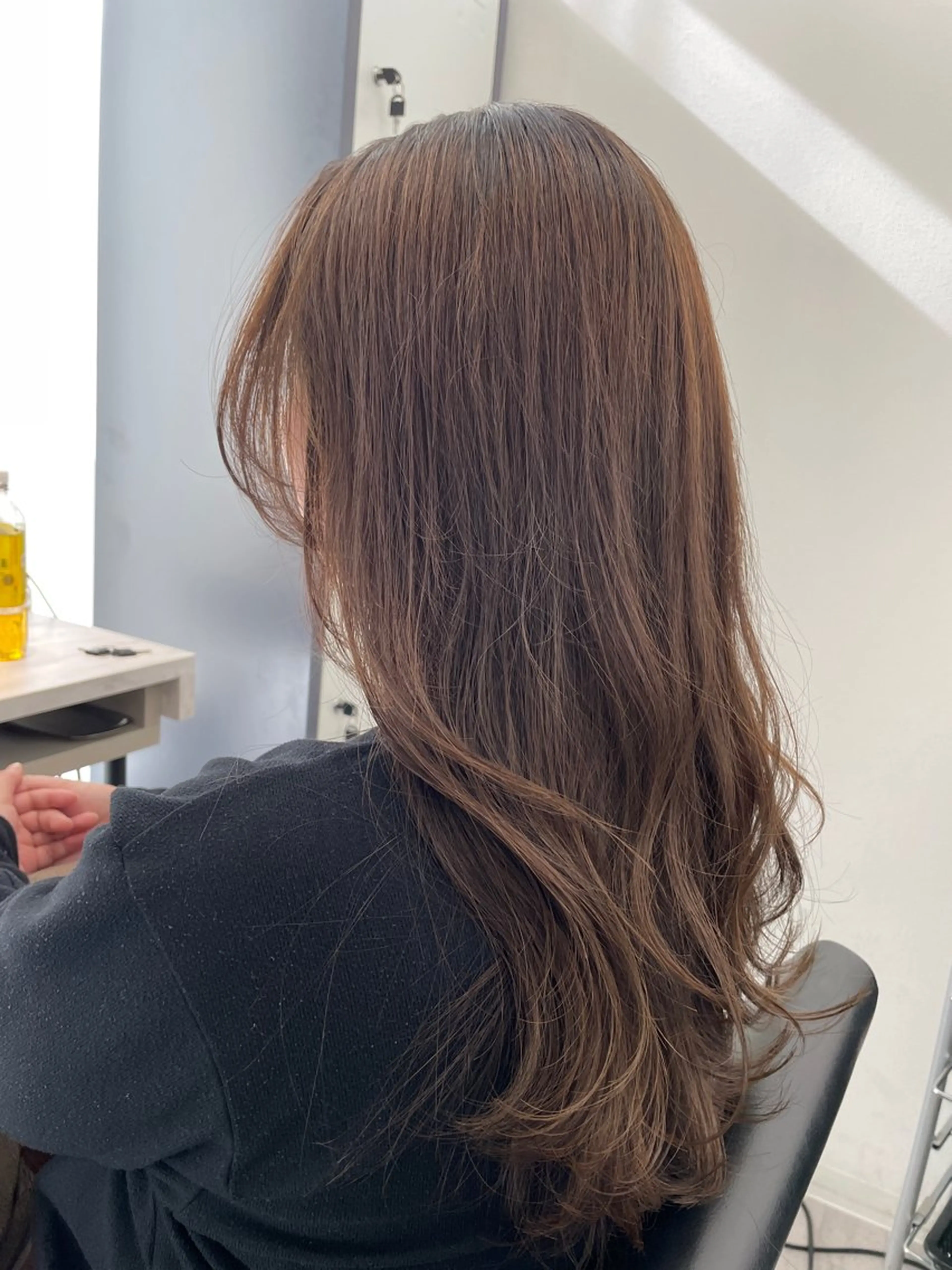 ロング カラー パーマ ベージュカラー レイヤーカット ローレイヤー 縮毛矯正 カット ヘアカラー 縮毛矯正 トリートメント 末石 智のヘアスタイル