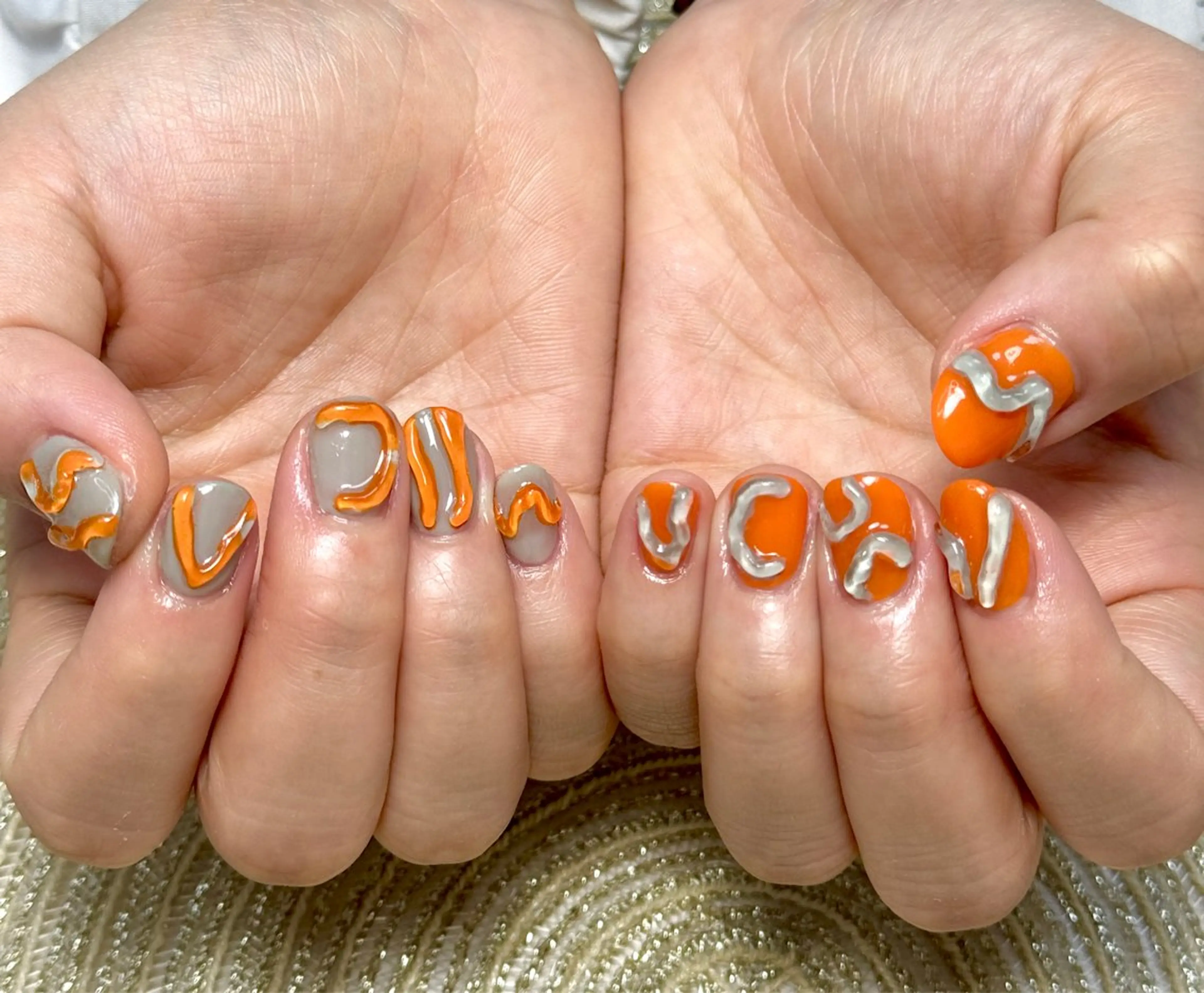 ネイル ニュアンスネイル オレンジ ハンドネイル moa nailのネイルデザイン