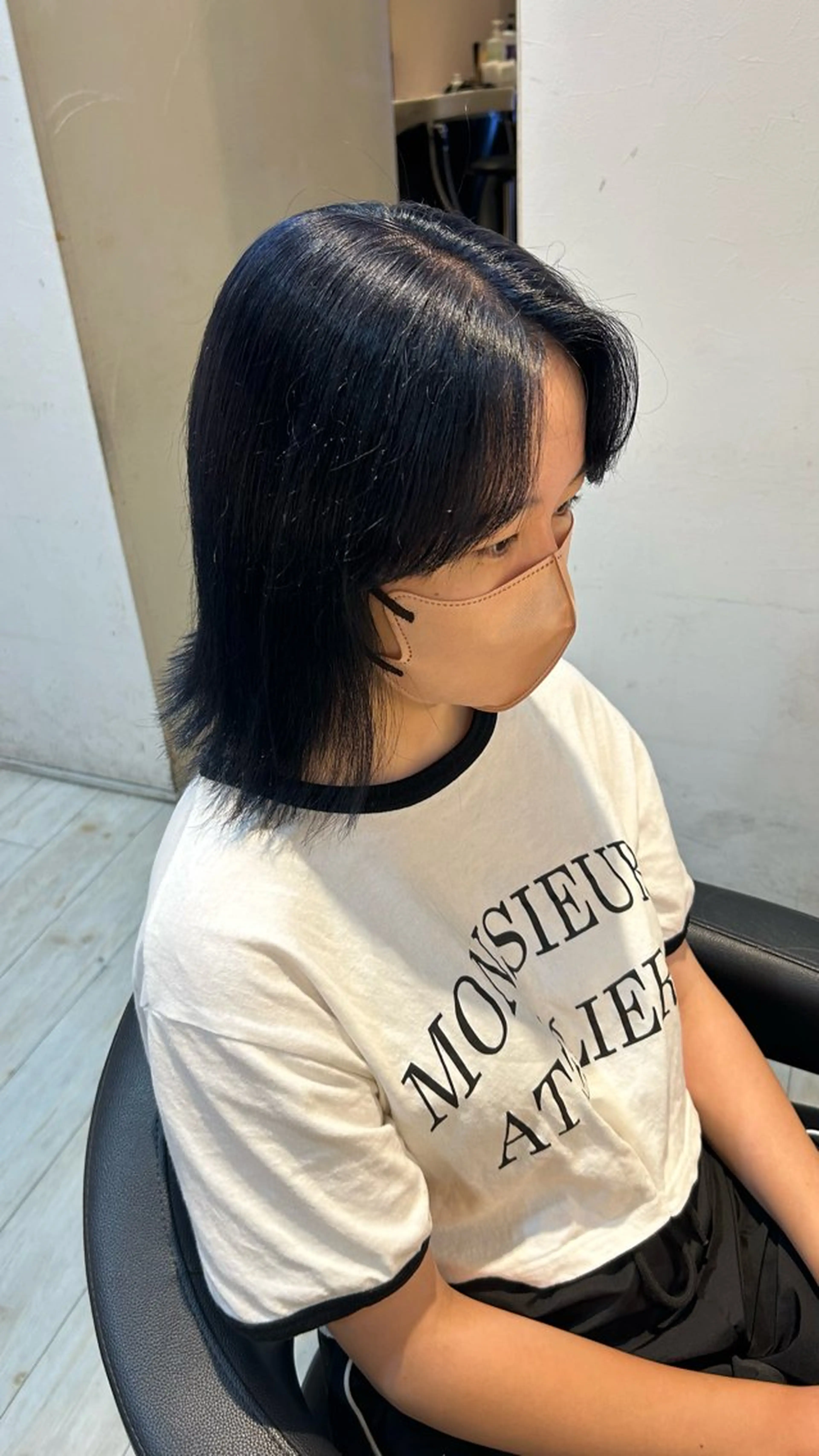 ミディアム カラー ブルーカラー ネイビーカラー ヘアカラー トリートメント 有働由良／ハイトーン ／韓国メンズヘアのヘアスタイル