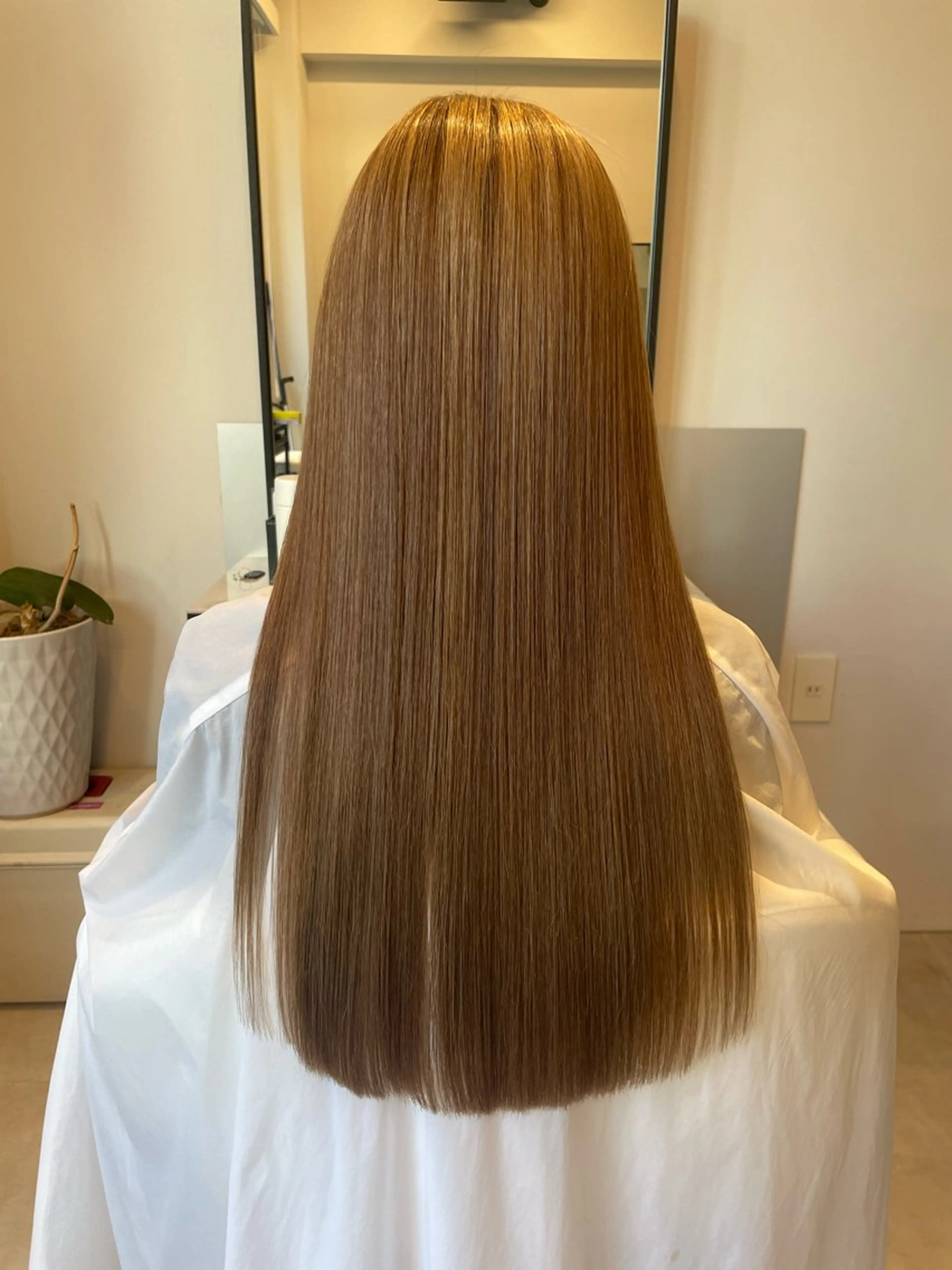 ロング カラー カット トリートメント 髪質改善✨透明感カラ ー🌈シエルブルーのヘアスタイル