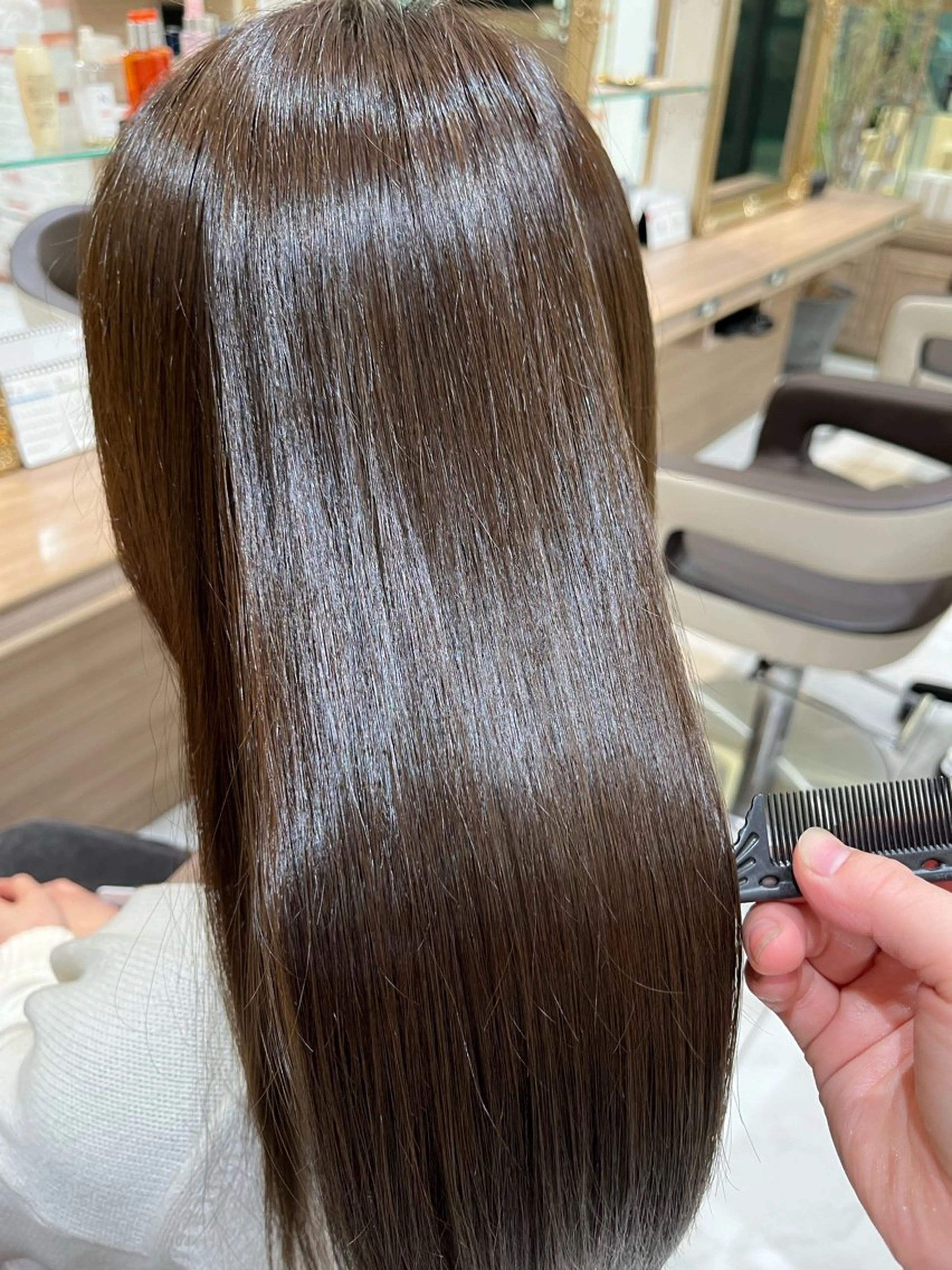 カラー 山下 由未佳のヘアスタイル