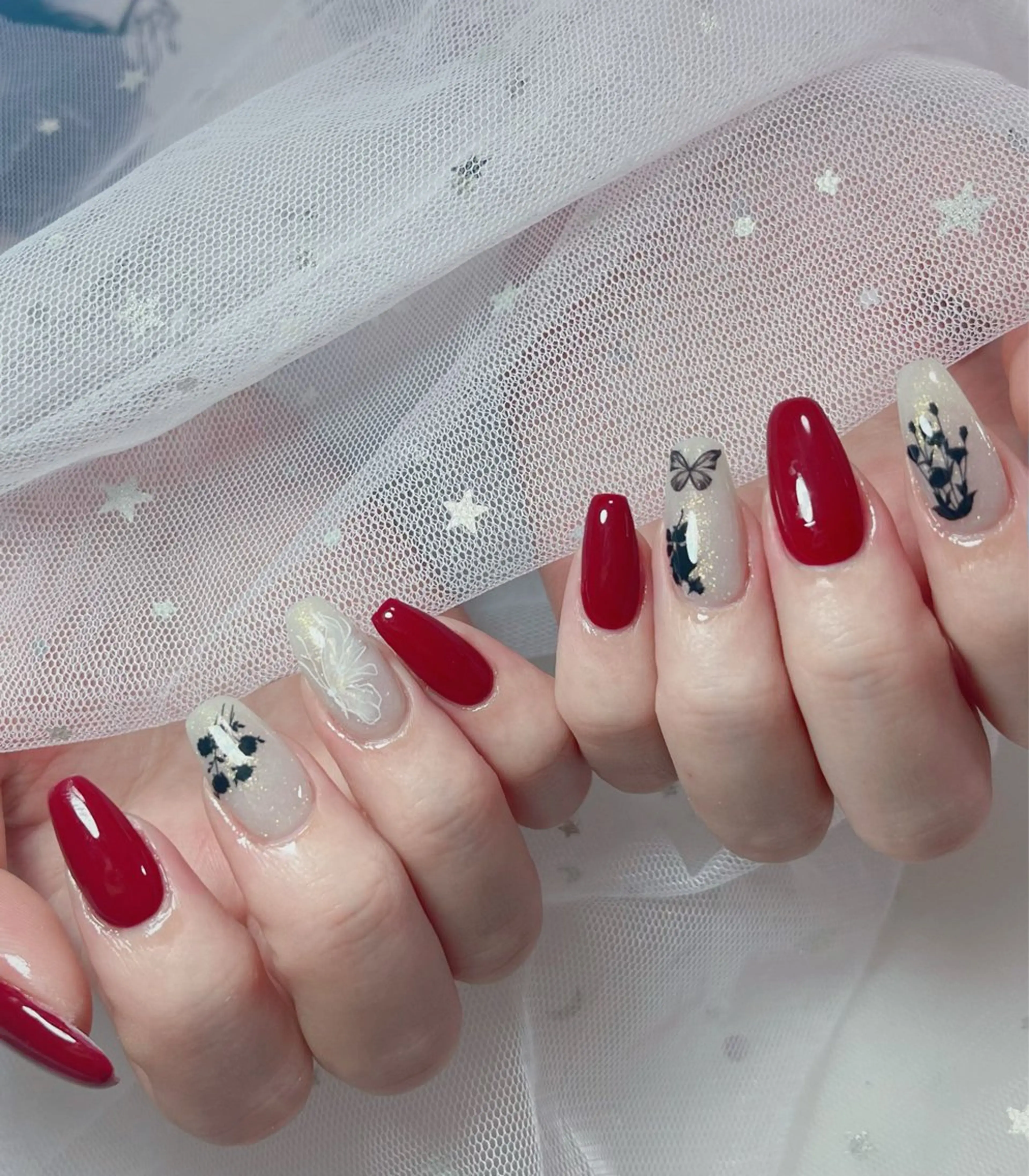 ネイル オーロラネイル 長さ出し フットネイル 韓国ネイル ラメ(グリッター) ハンドネイル 👍thumbs up nail👍のネイルデザイン