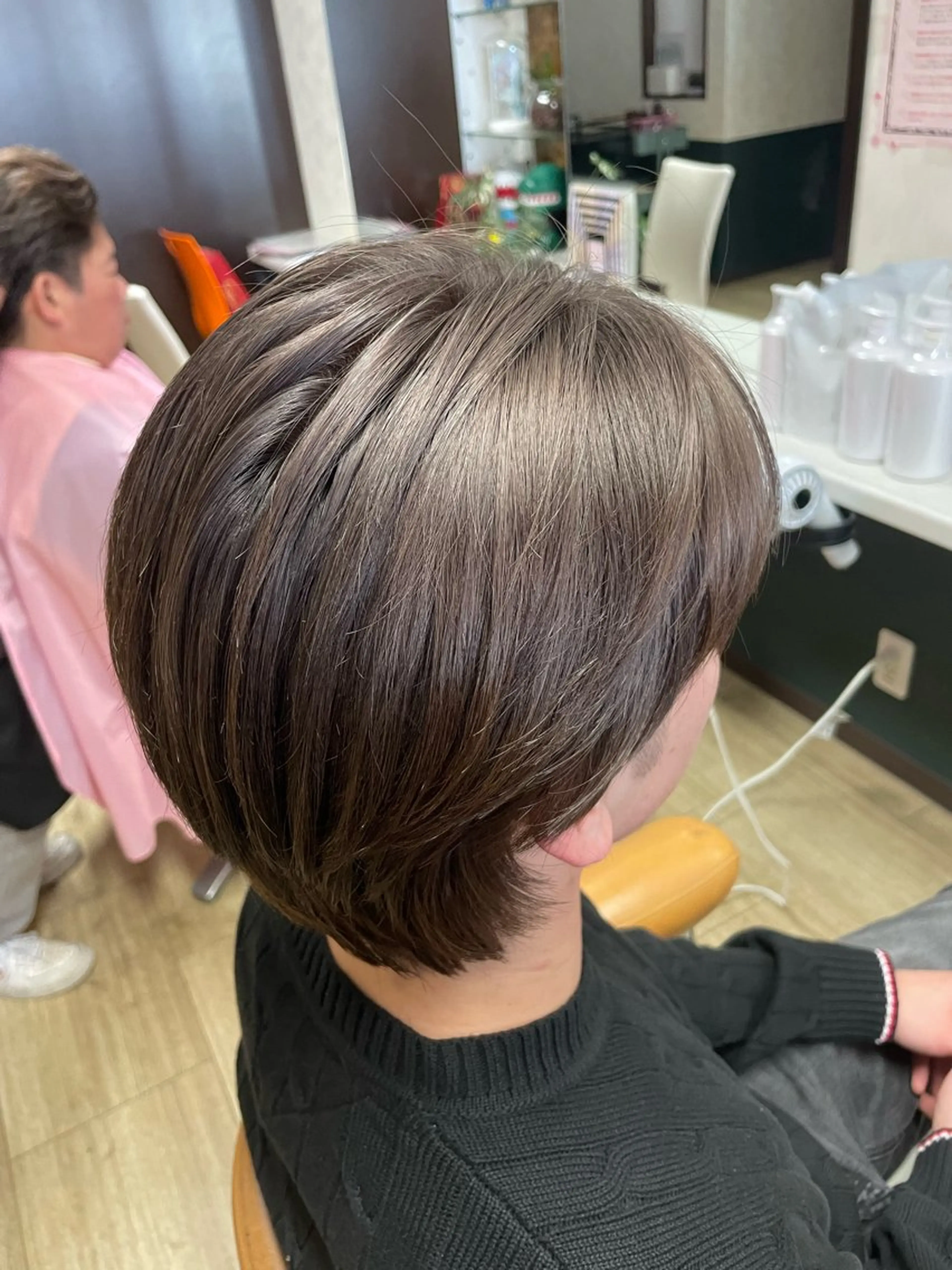 ショート カラー メンズ グレージュ ヘアカラー 徳留 もも花のヘアスタイル