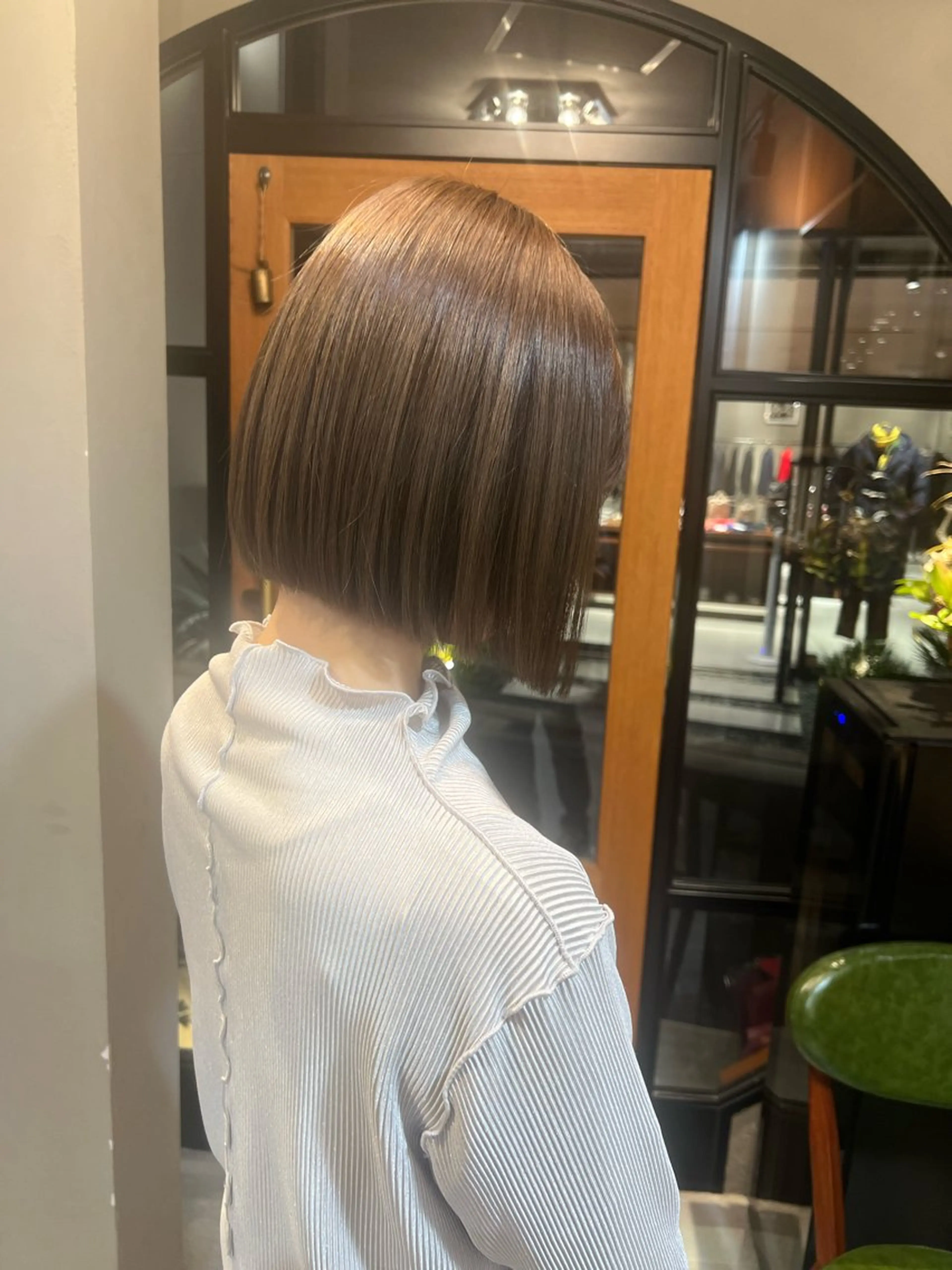 ショート カラー ベージュカラー ボブ 神戸ボブ✂️ ioe三宮/田 伸佳のヘアスタイル