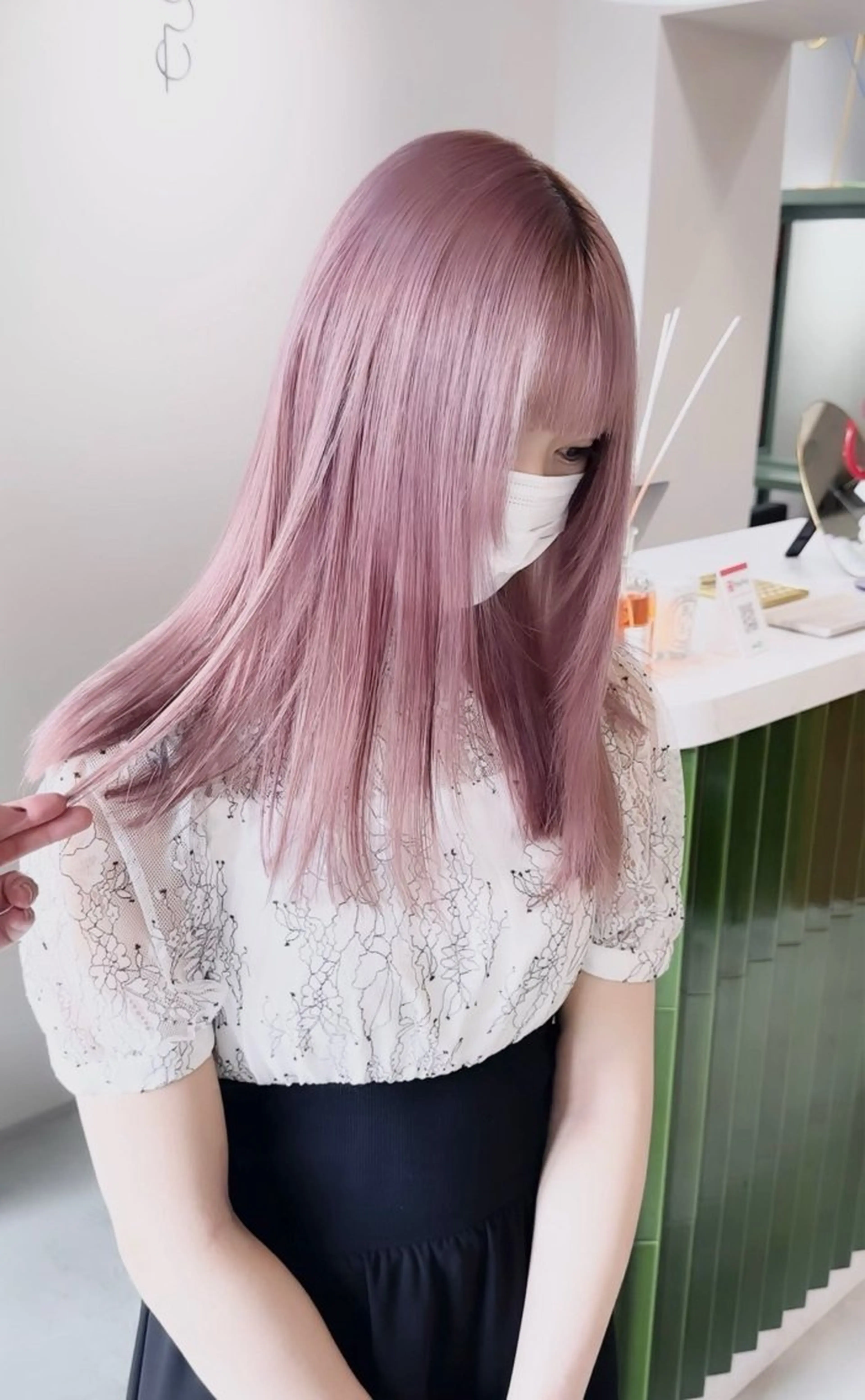 セミロング カラー ヘアカラー ホワイトカラー/梅田 デザインカラー/しんのヘアスタイル