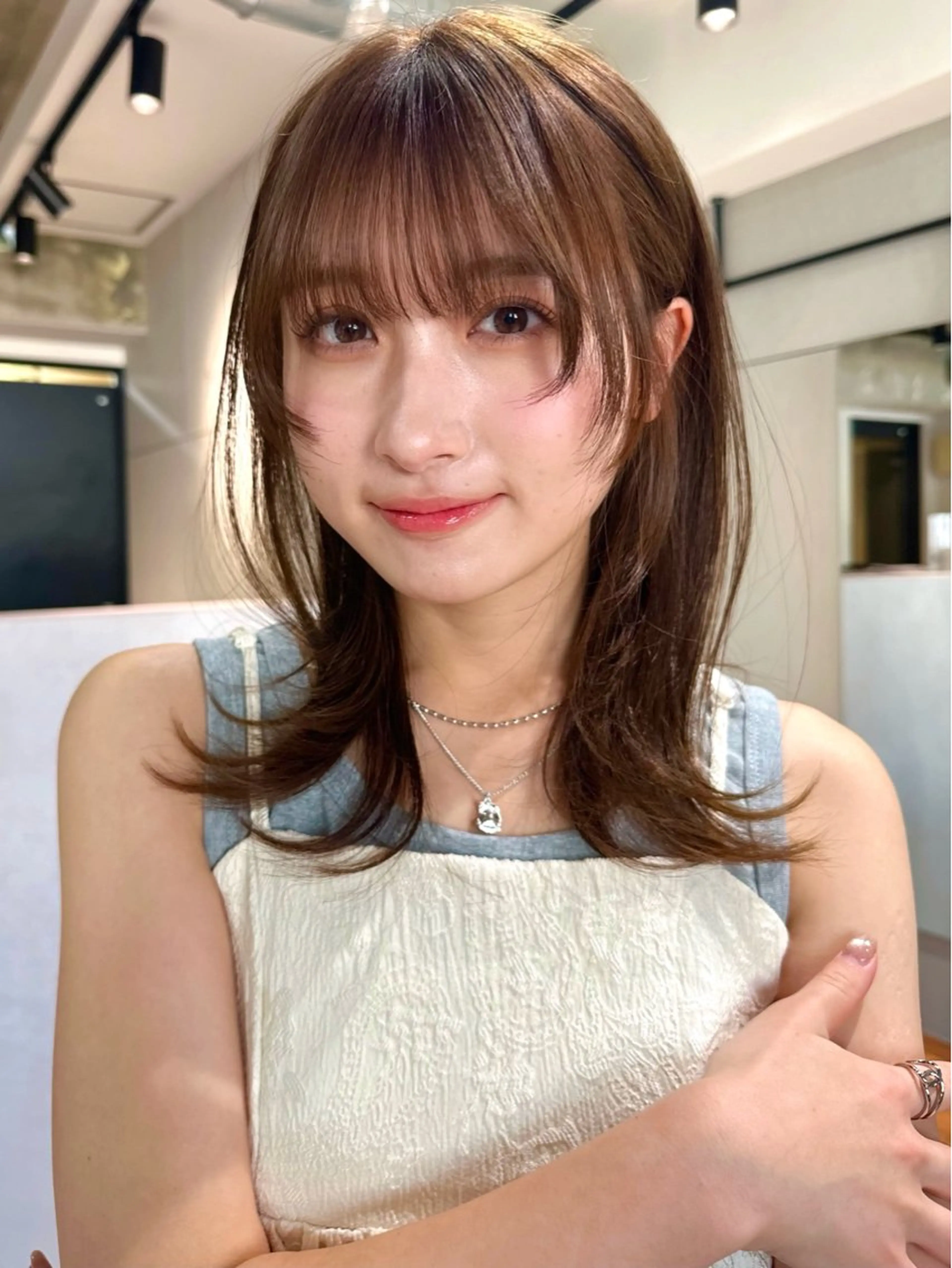 ミディアム カラー パーマ kazuki【顔周り ×レイヤーカット】のヘアスタイル