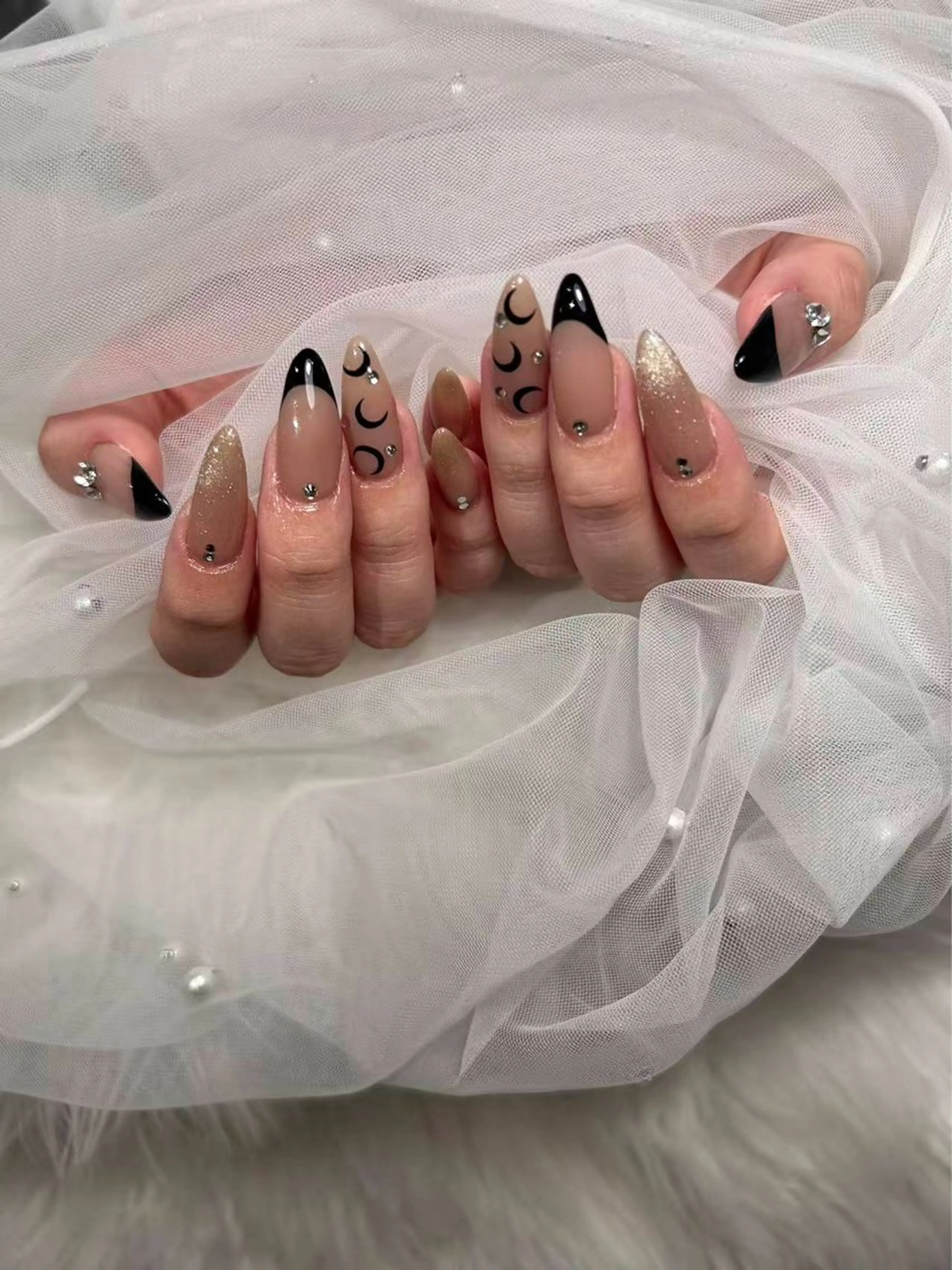 ネイル ハンドネイル 🌈 Laule'aのネイルデザイン