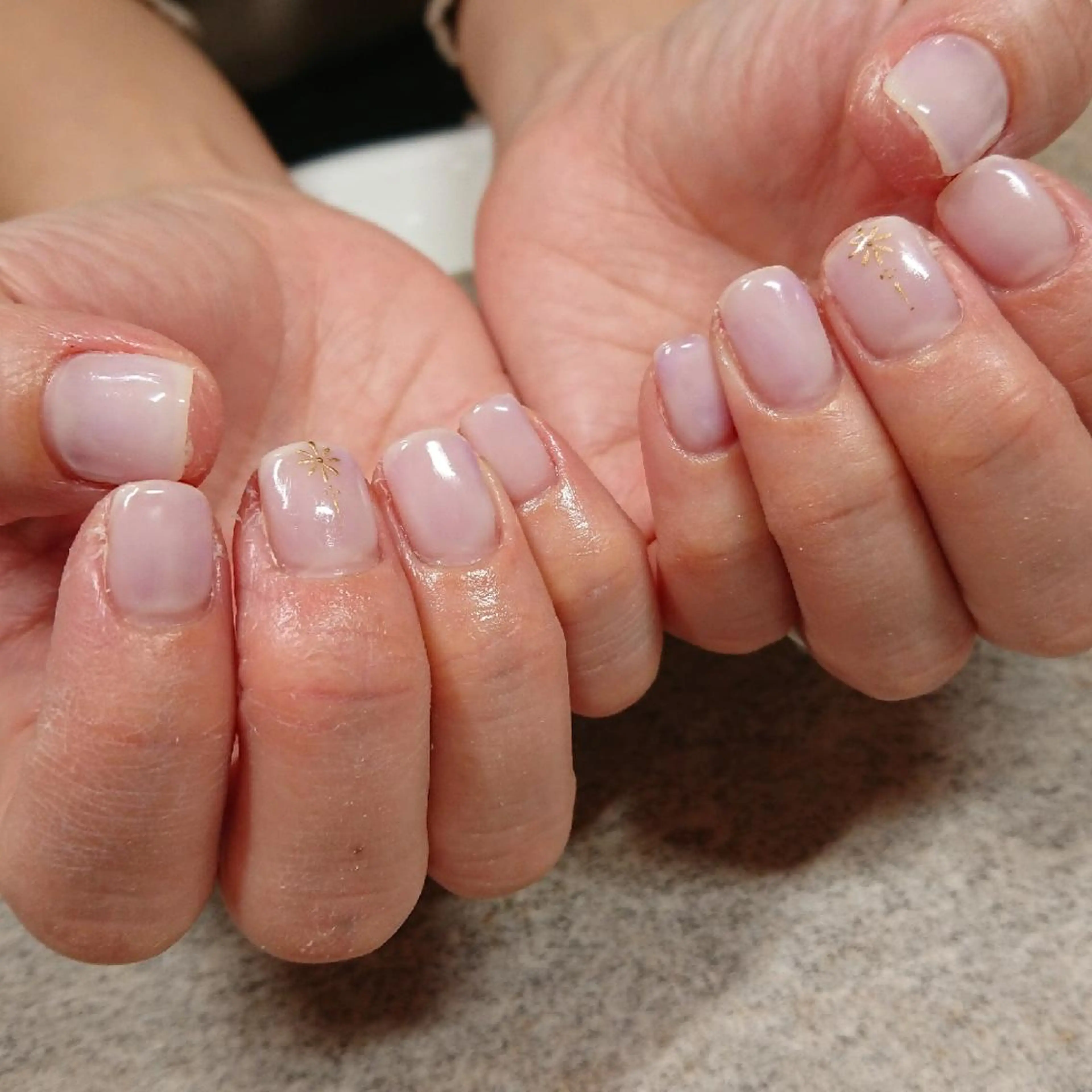 ネイル ジェヌインネイル 河内のネイルデザイン