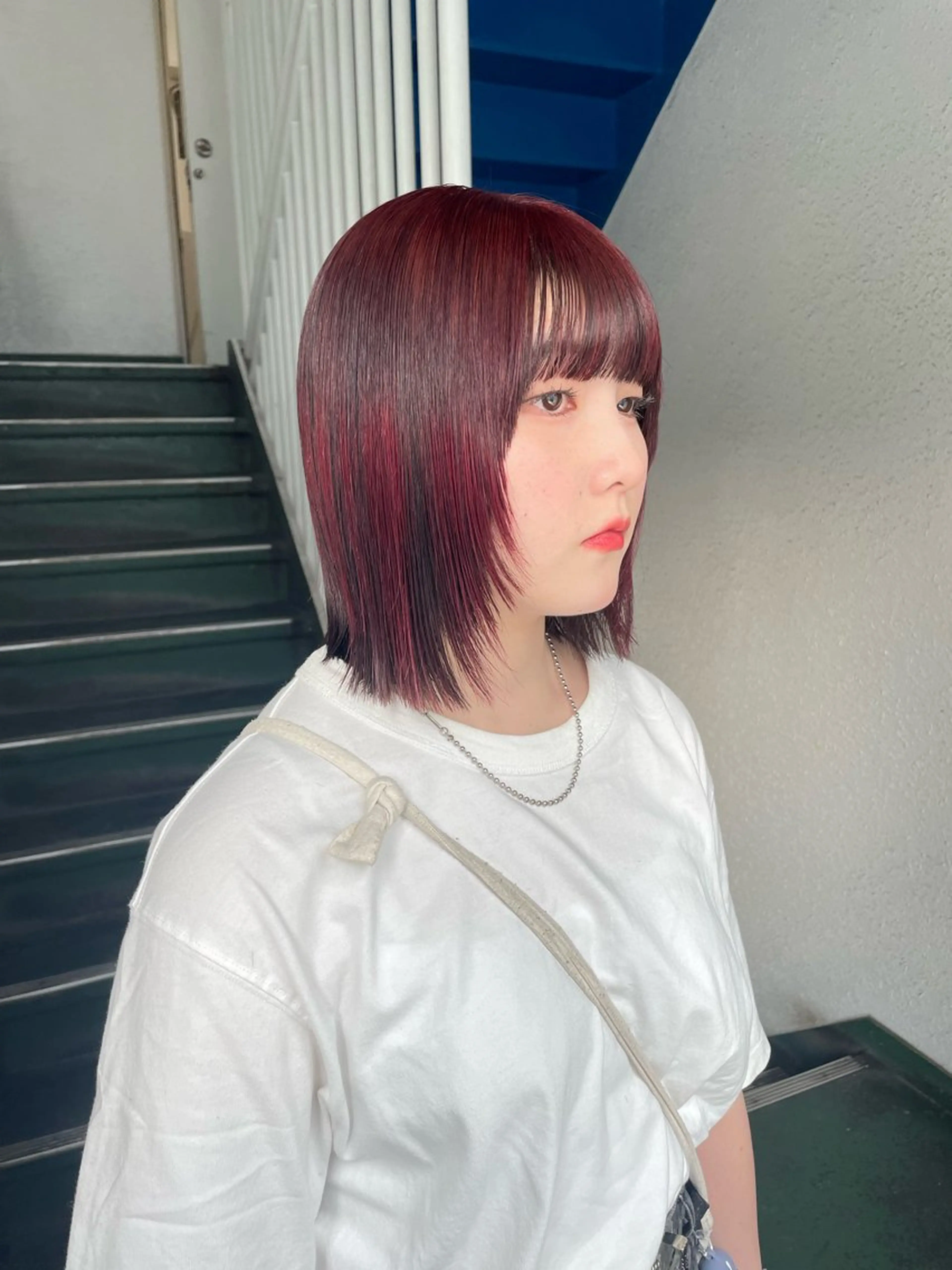 ミディアム カラー レッドカラー レイヤーカット ヘアカラー トリートメント ハイトーン/レイヤー 🌸さくらのヘアスタイル