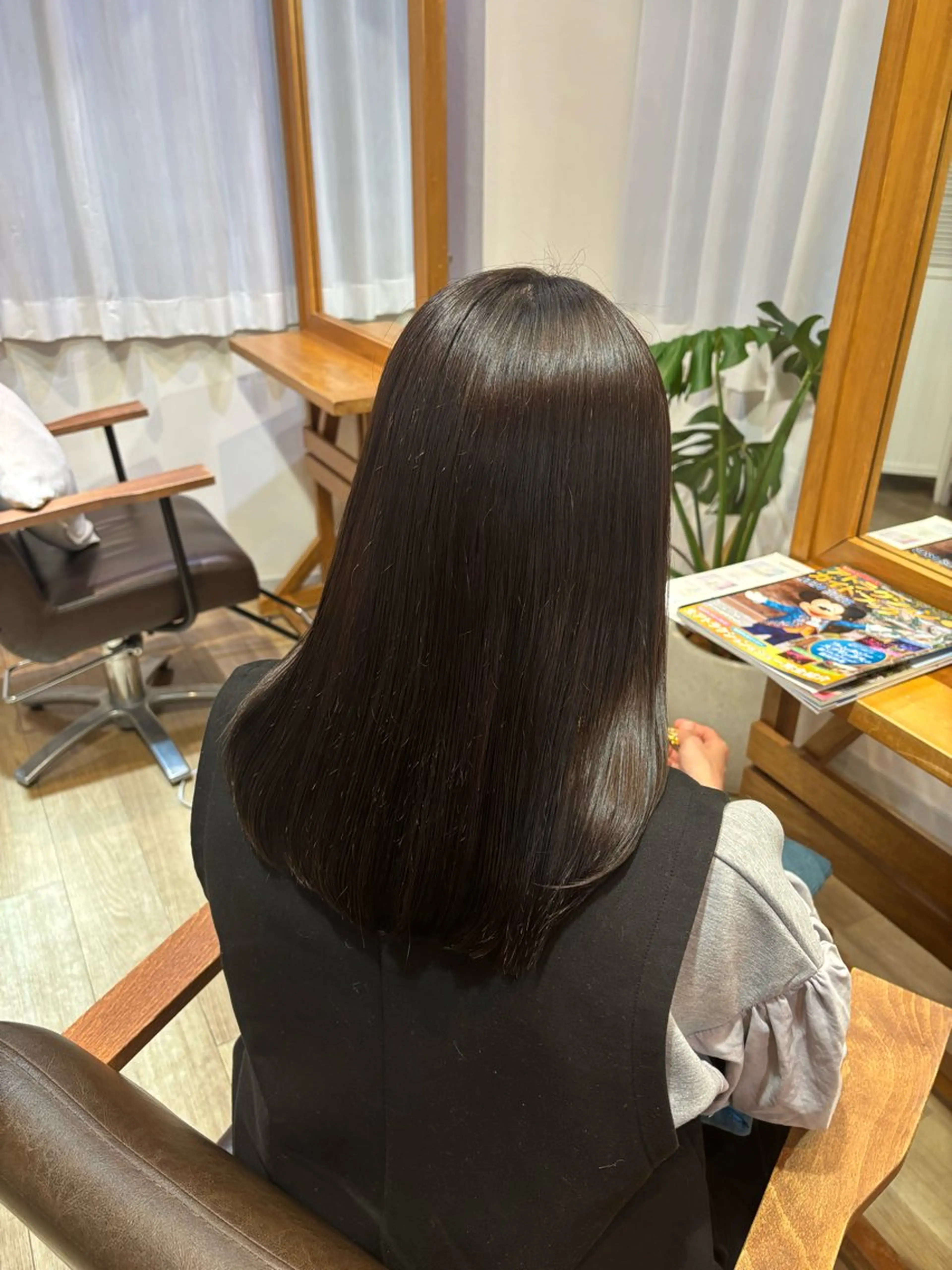 セミロング カラー RINNO🌷艶髪/ 透明感&艶カラーのヘアスタイル