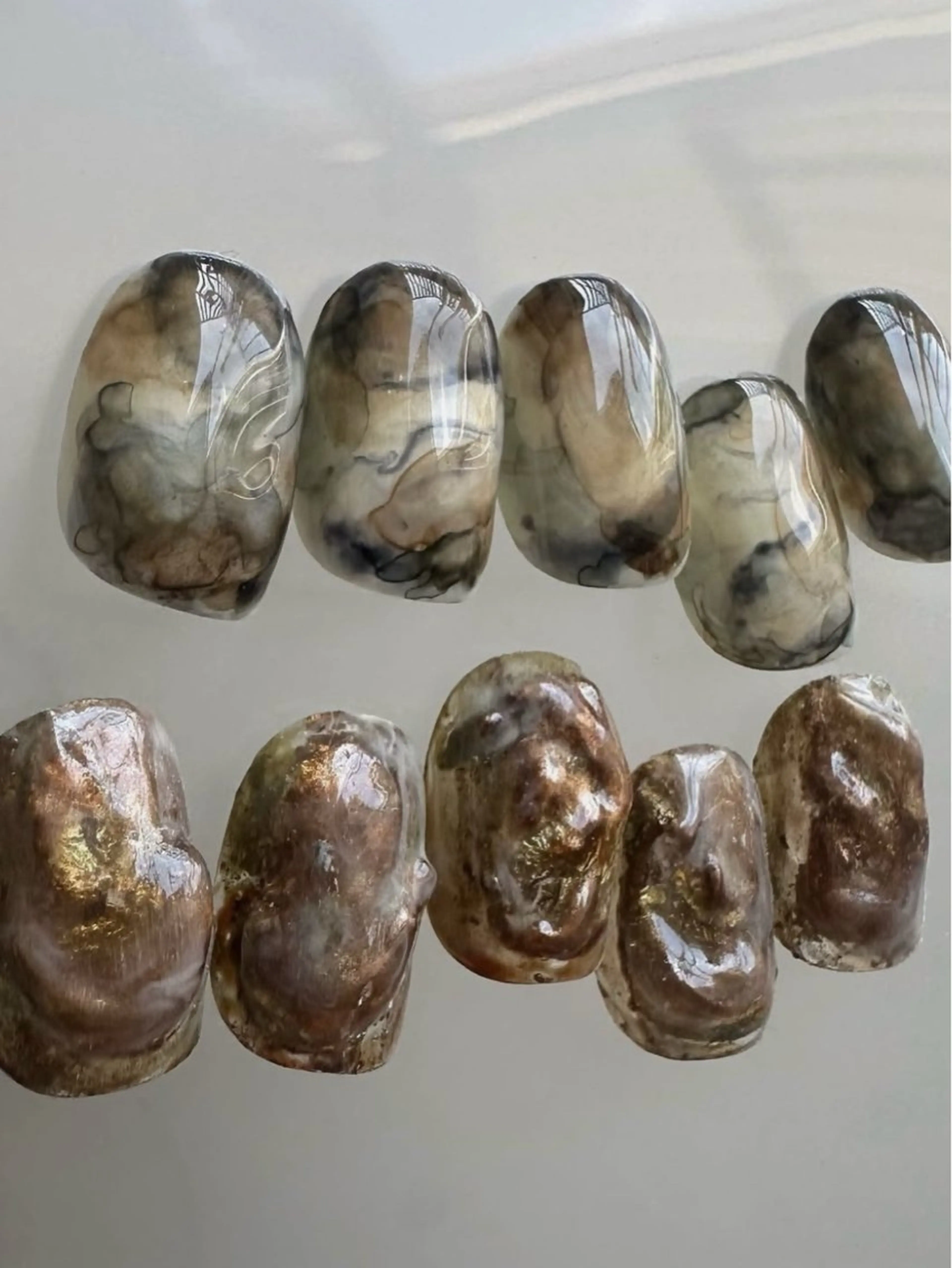 ネイル アートネイル ニュアンスネイル ぷっくりネイル talo .のネイルデザイン