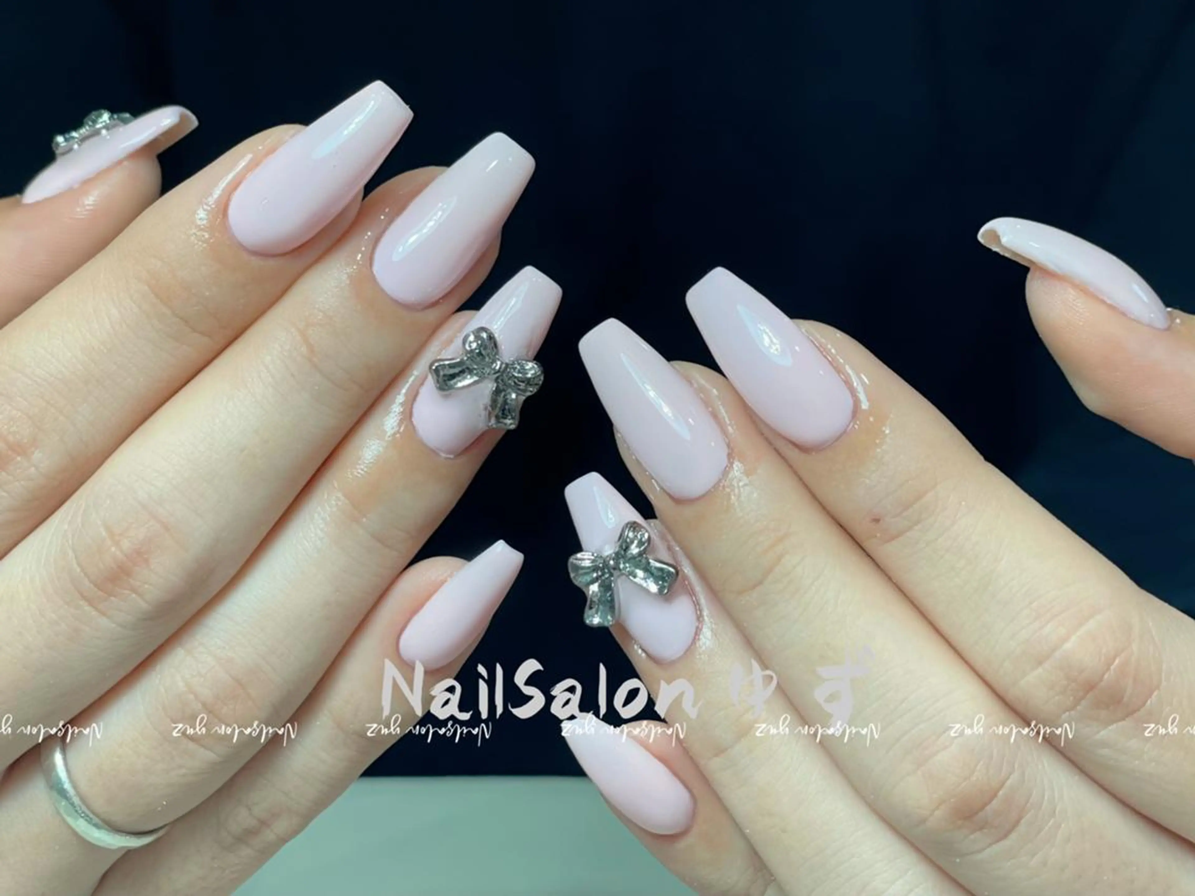 ネイル ハンドネイル ハンドケア MAKI💚💚💚 秋葉原.のネイルデザイン