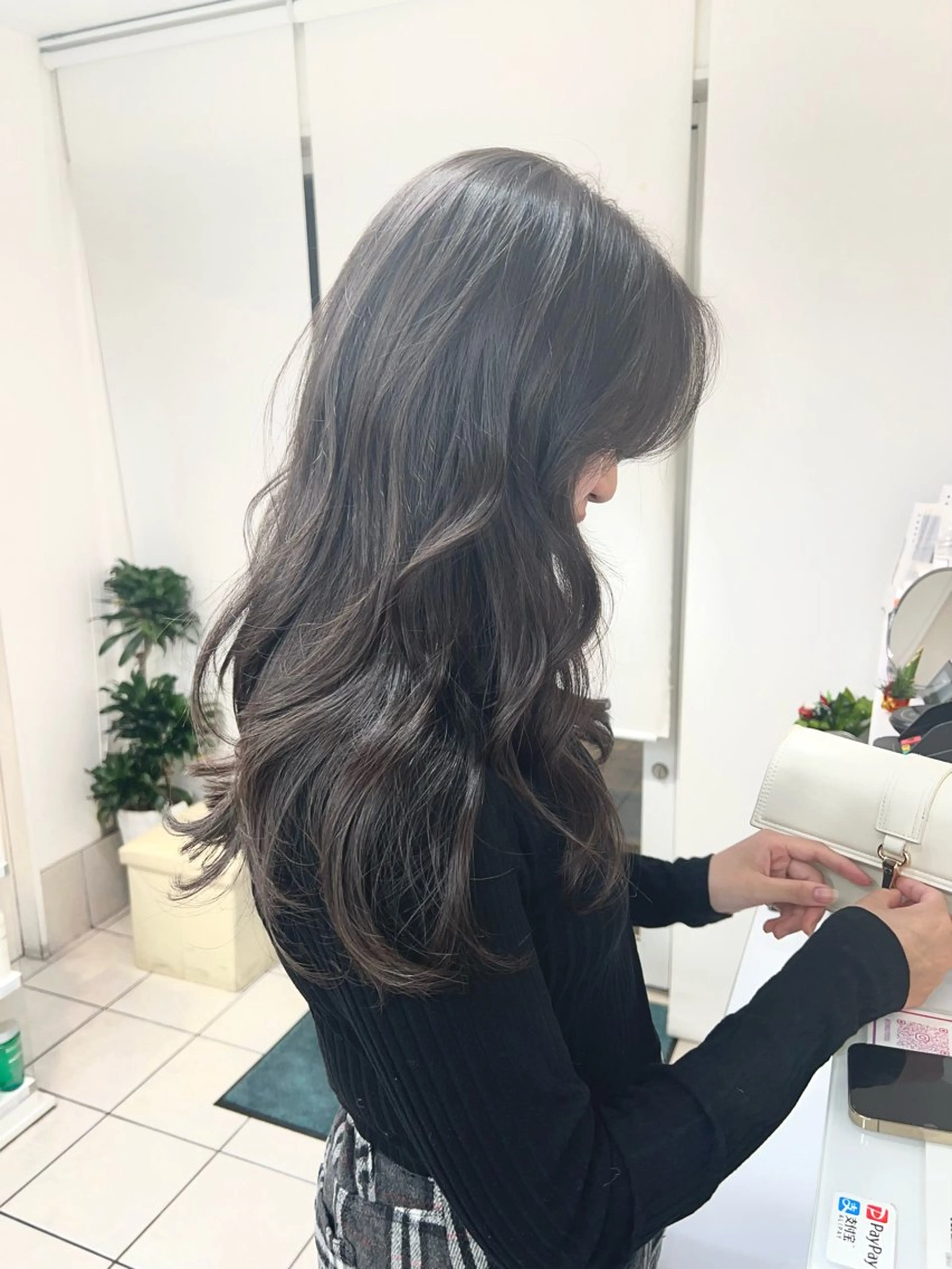 ロング 星野 菜月のヘアスタイル