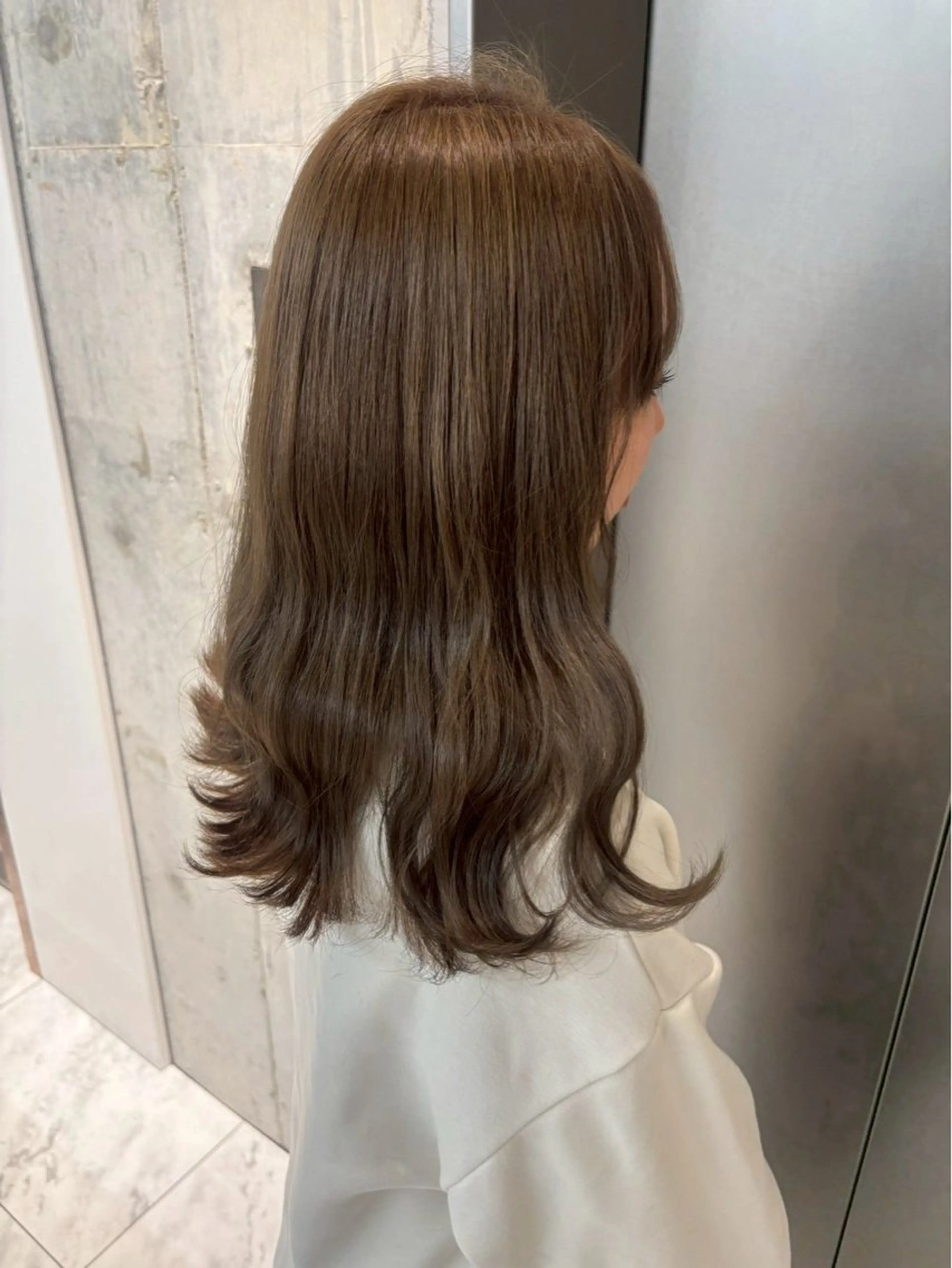 ミディアム カラー ブリーチ ボブ 韓国風ヘア レイヤーカット トリートメント ヘアカラー トリートメント rina／ベージュ ワンホン/韓国ヘアのヘアスタイル
