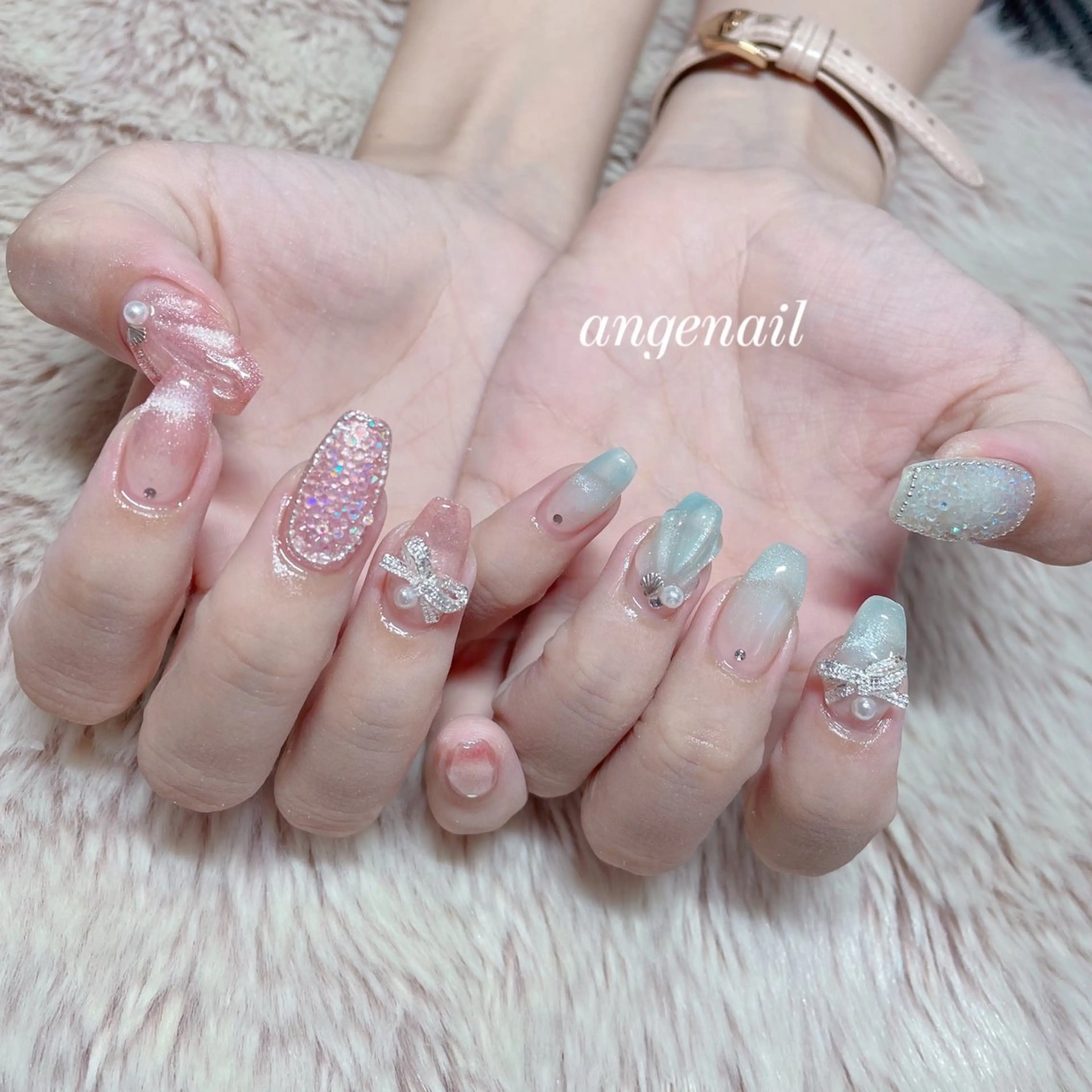 ネイル ハンドネイル オーナーネイリスト MAKIのネイルデザイン