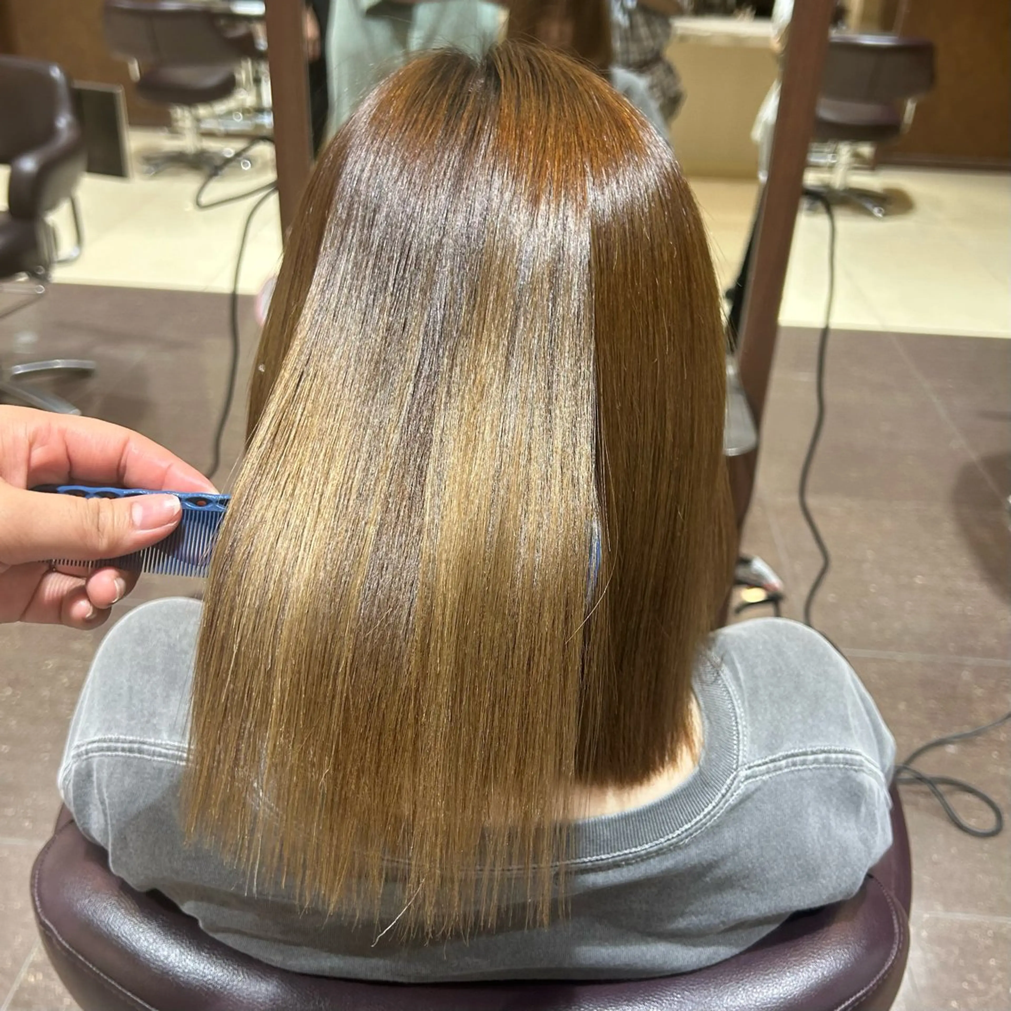 ミディアム 髪質改善 縮毛矯正 トリートメント 縮毛矯正 鈴木愛海/レイヤー /透明感カラーのヘアスタイル