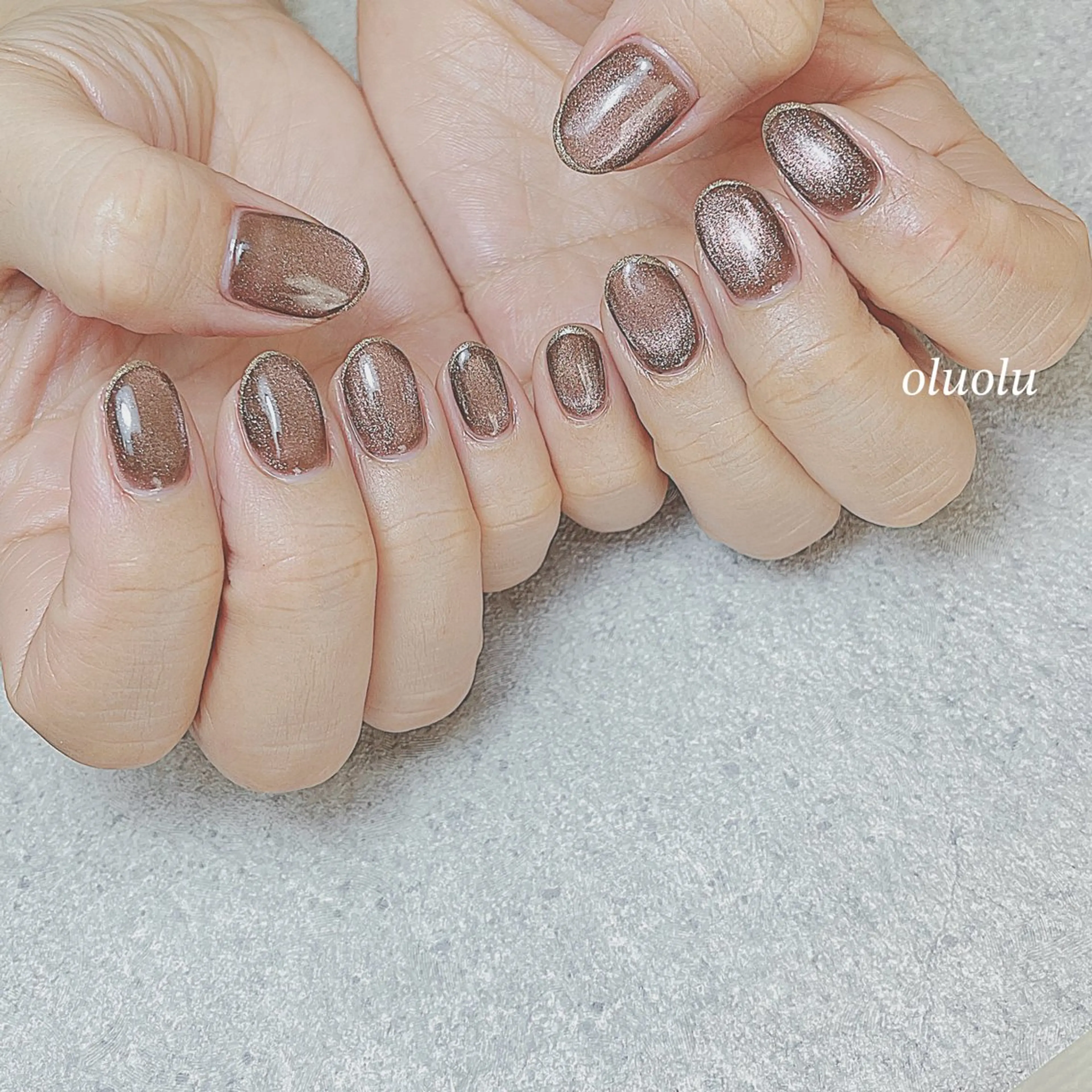 ネイル アートネイル ブラウン フットネイル マグネットネイル ニュアンスネイル ハンドネイル 大村 紬華のネイルデザイン