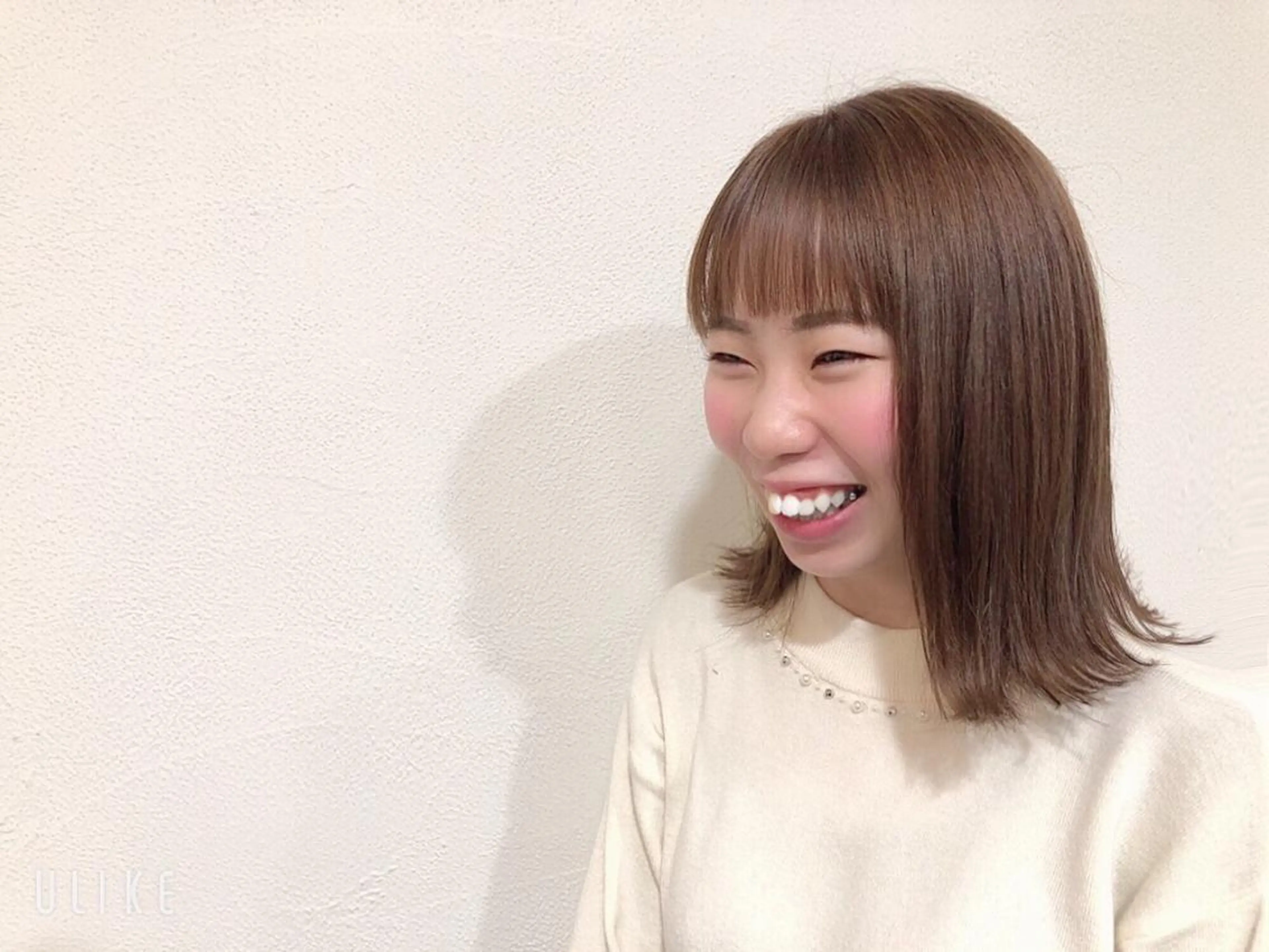 ミディアム カラー ベージュカラー ブリーチ ハイトーンカラー ミルクティーベージュ ブリーチなしカラー パ ルのヘアスタイル