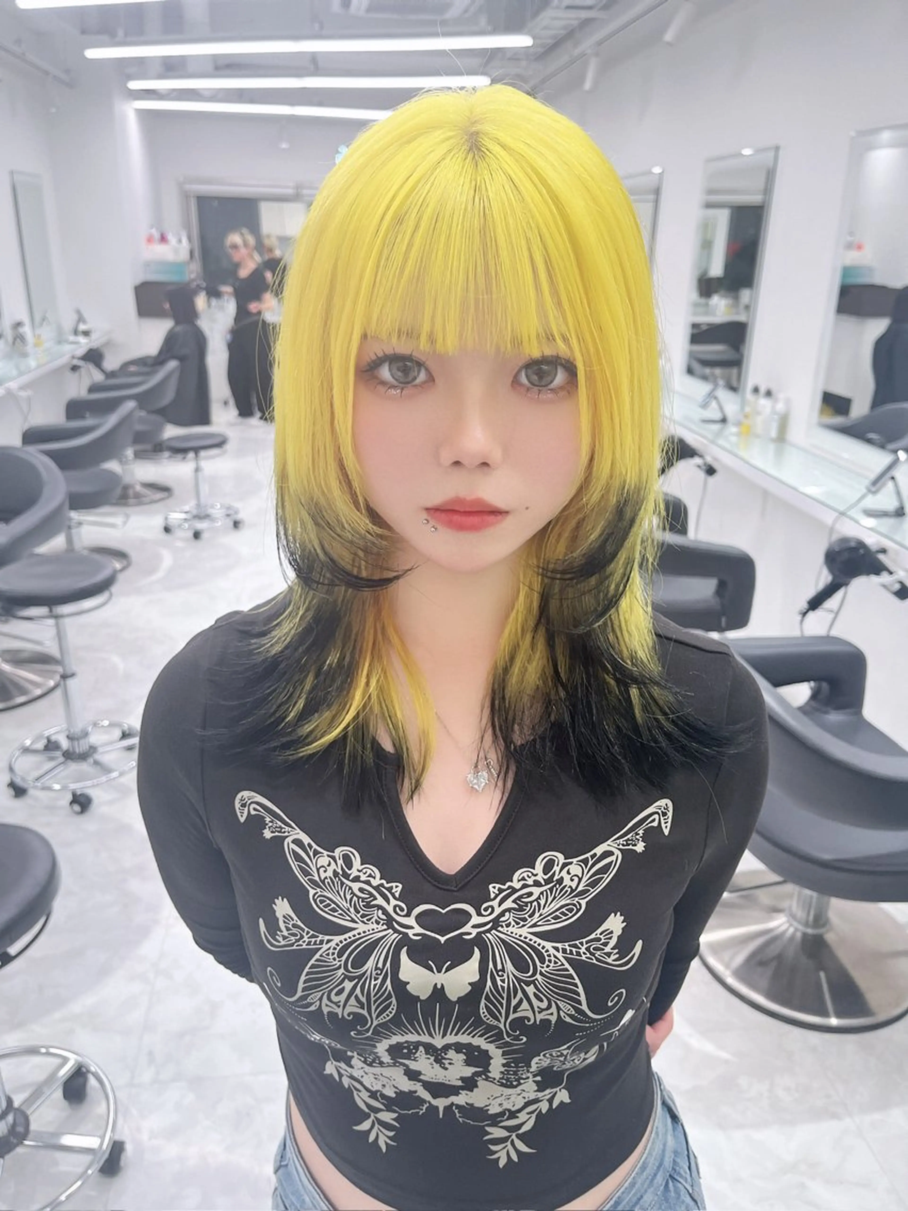 セミロング カラー EGO所属・ウルフ、ブリーチ 🐺矢島タツキ🐺のヘアスタイル