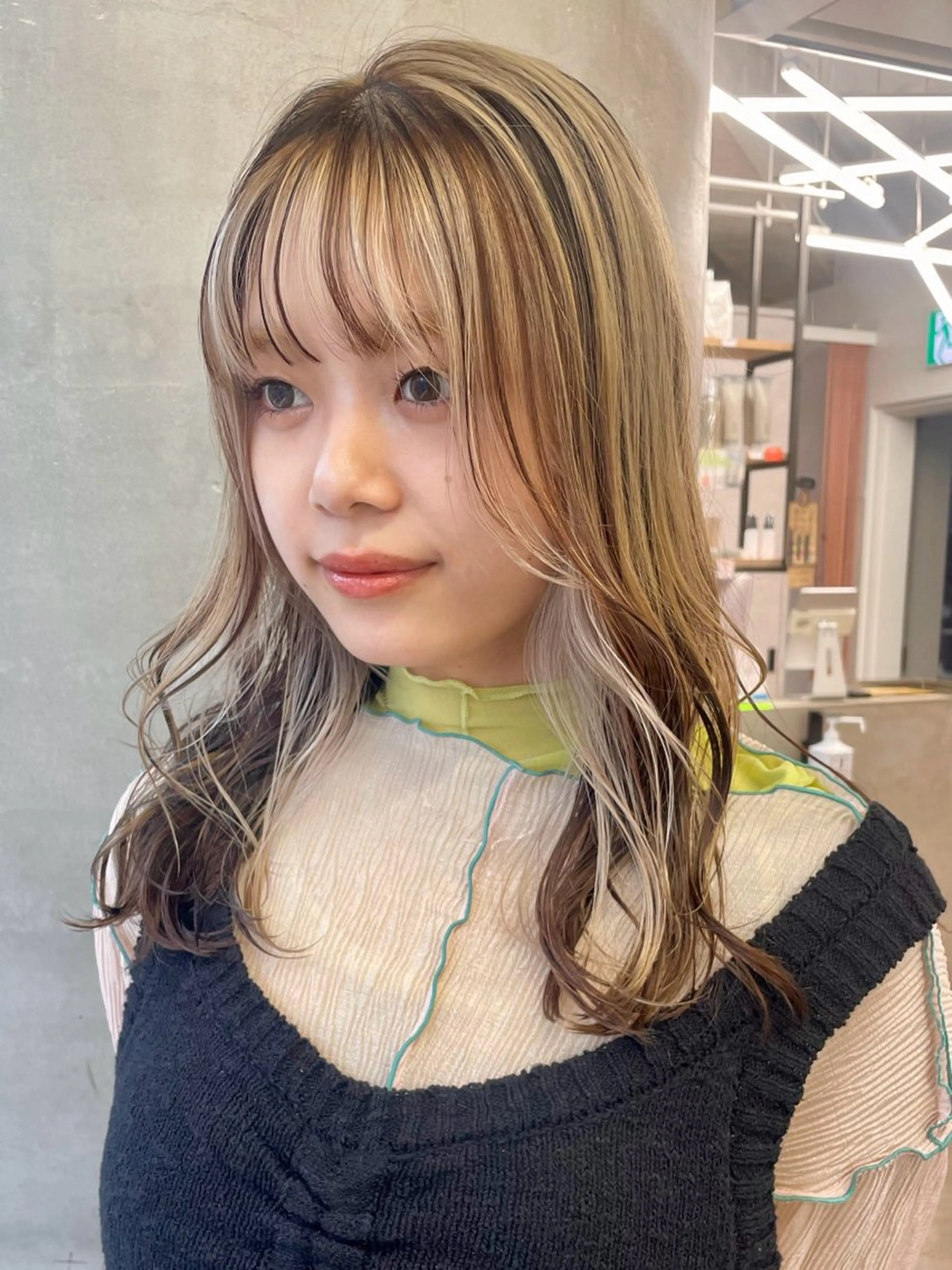 ロング ハイトーン 🌷ハルミ🌷のヘアスタイル